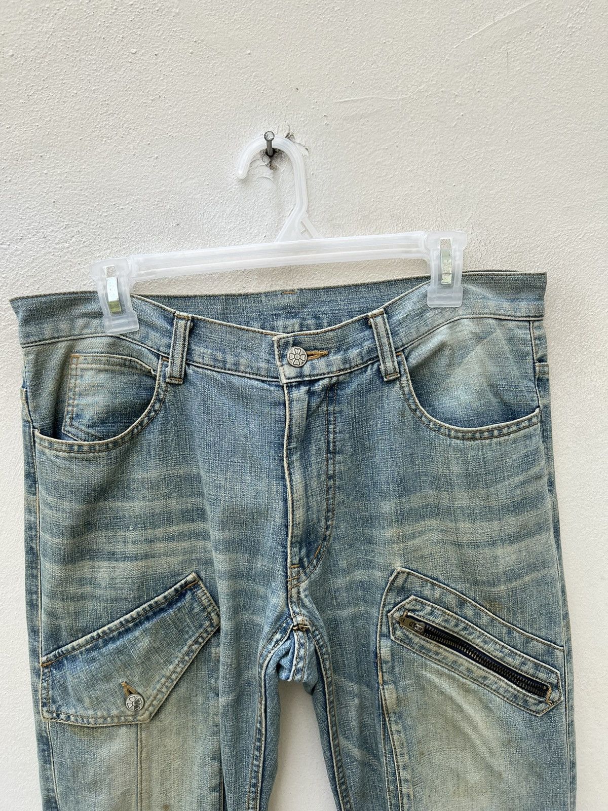 Vintage Vintage Ozone Rocks Japan Ripped Cargo Denim Trashed Jeans Size US 31 - 7 Thumbnail