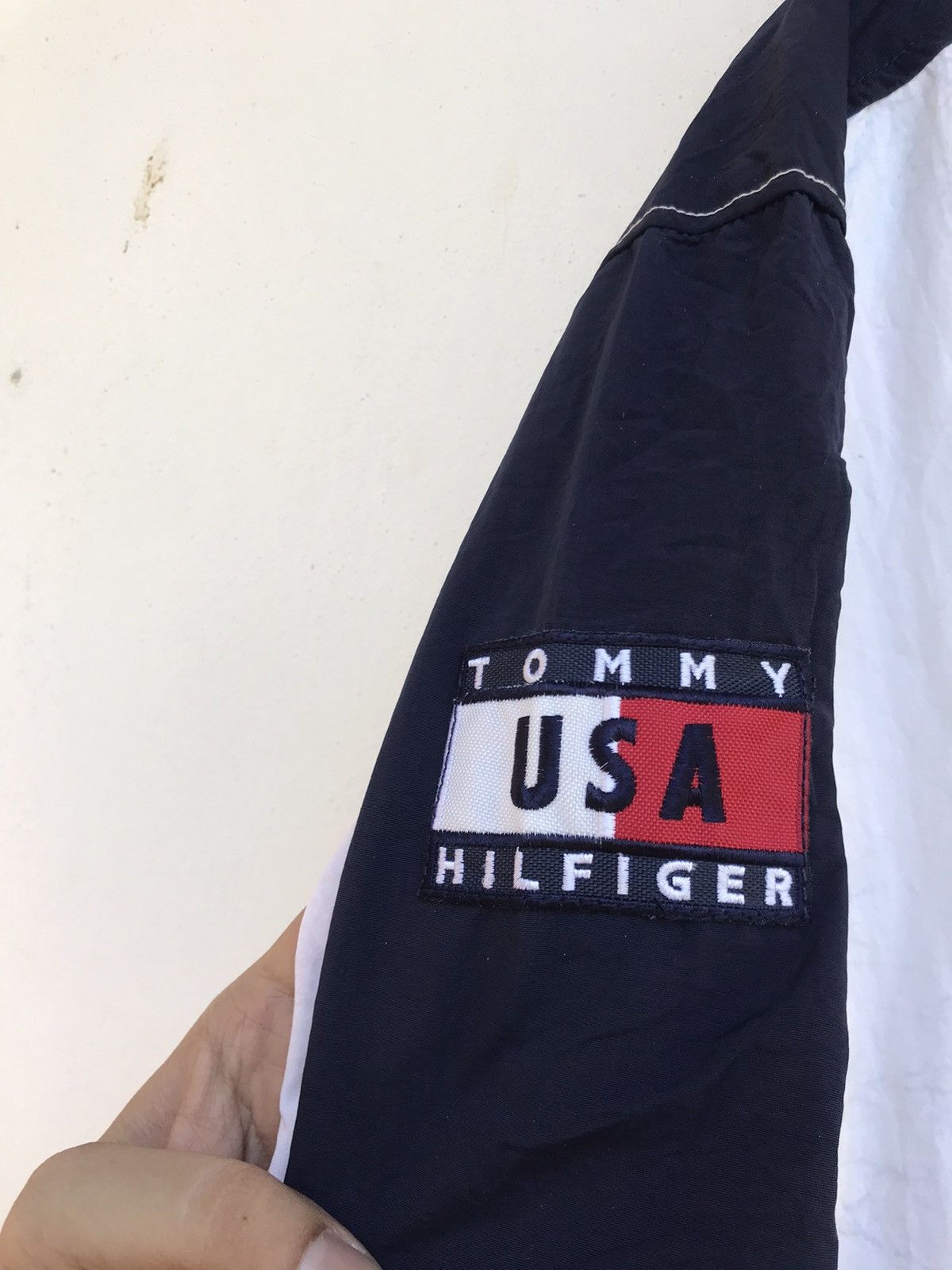 Tommy Hilfiger × Vintage Vintage 90s Tommy Hilfiger USA Big Logo Windbreaker Size US L / EU 52-54 / 3 - 4 Thumbnail