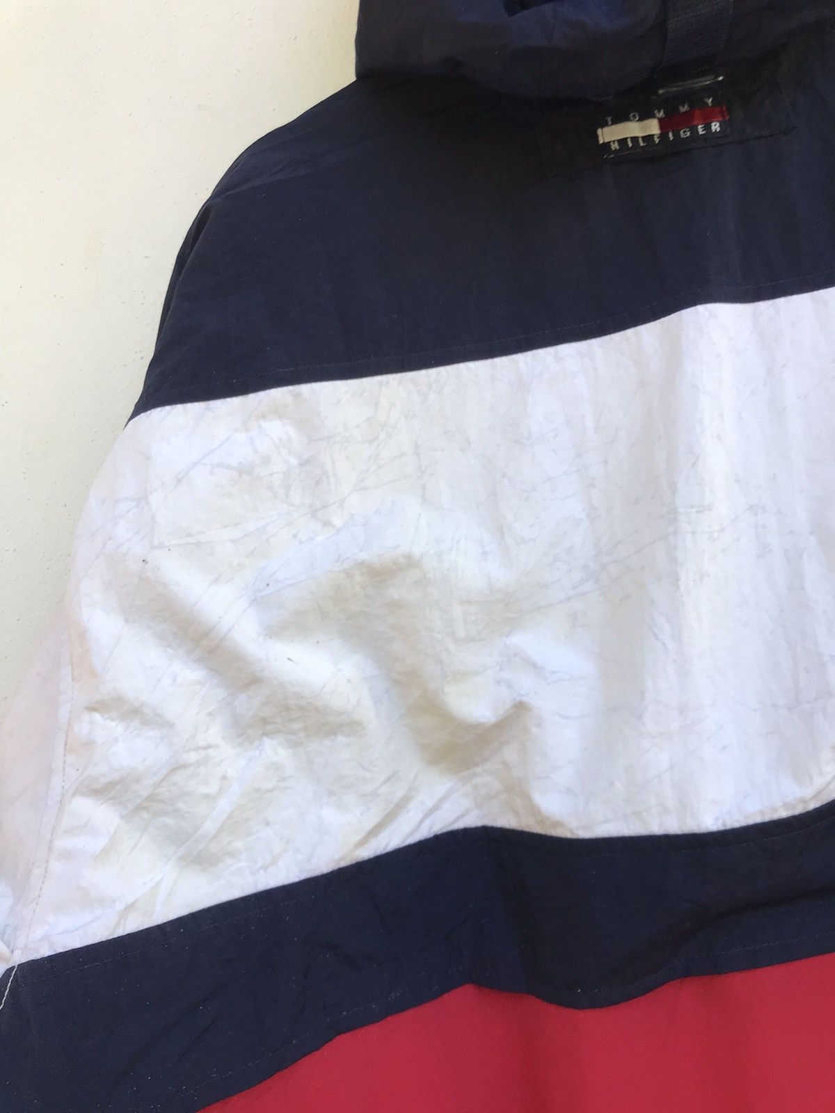 Tommy Hilfiger × Vintage Vintage 90s Tommy Hilfiger USA Big Logo Windbreaker Size US L / EU 52-54 / 3 - 19 Thumbnail