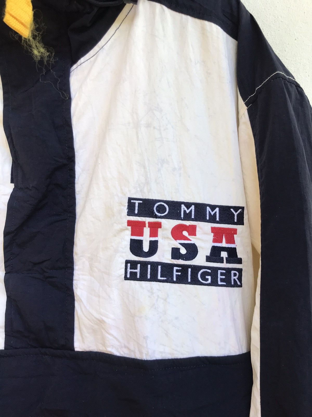 Tommy Hilfiger × Vintage Vintage 90s Tommy Hilfiger USA Big Logo Windbreaker Size US L / EU 52-54 / 3 - 7 Thumbnail