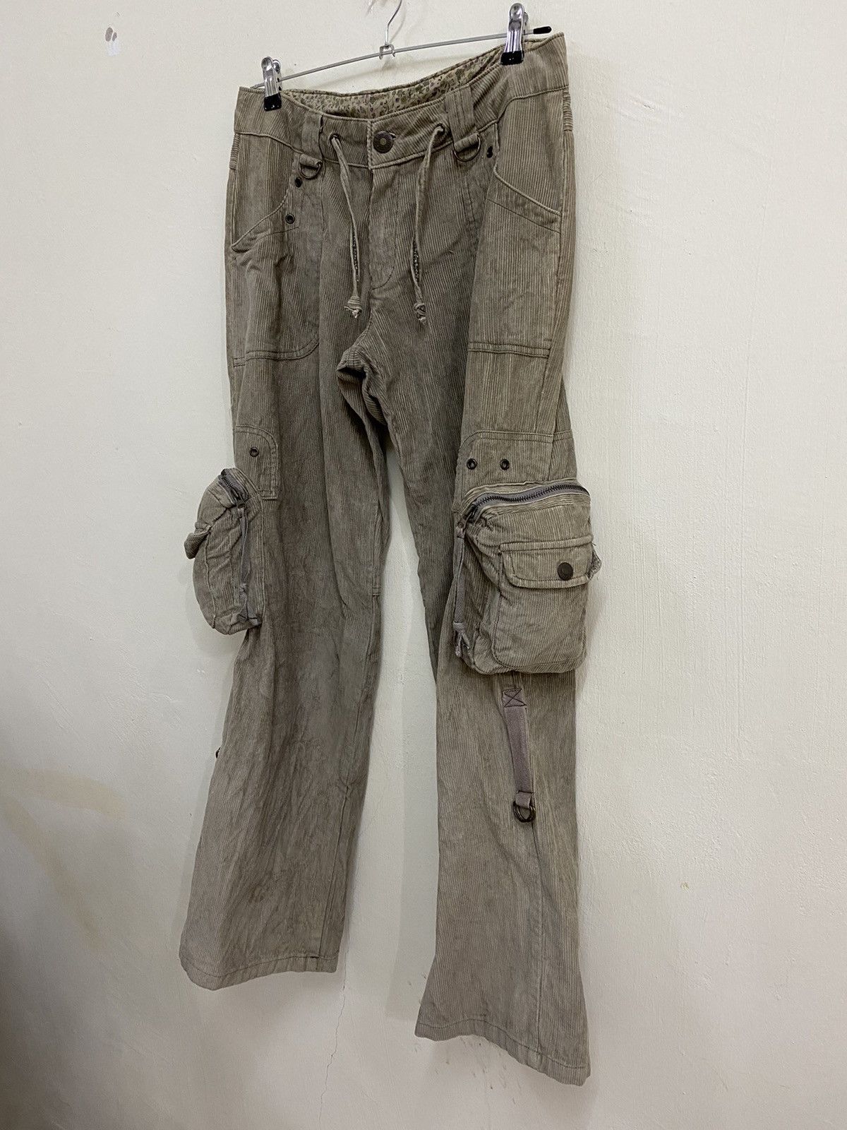 Other 🔥RARE Japanese Brand Corduroy Cargo Pants Size US 31 - 4 Thumbnail