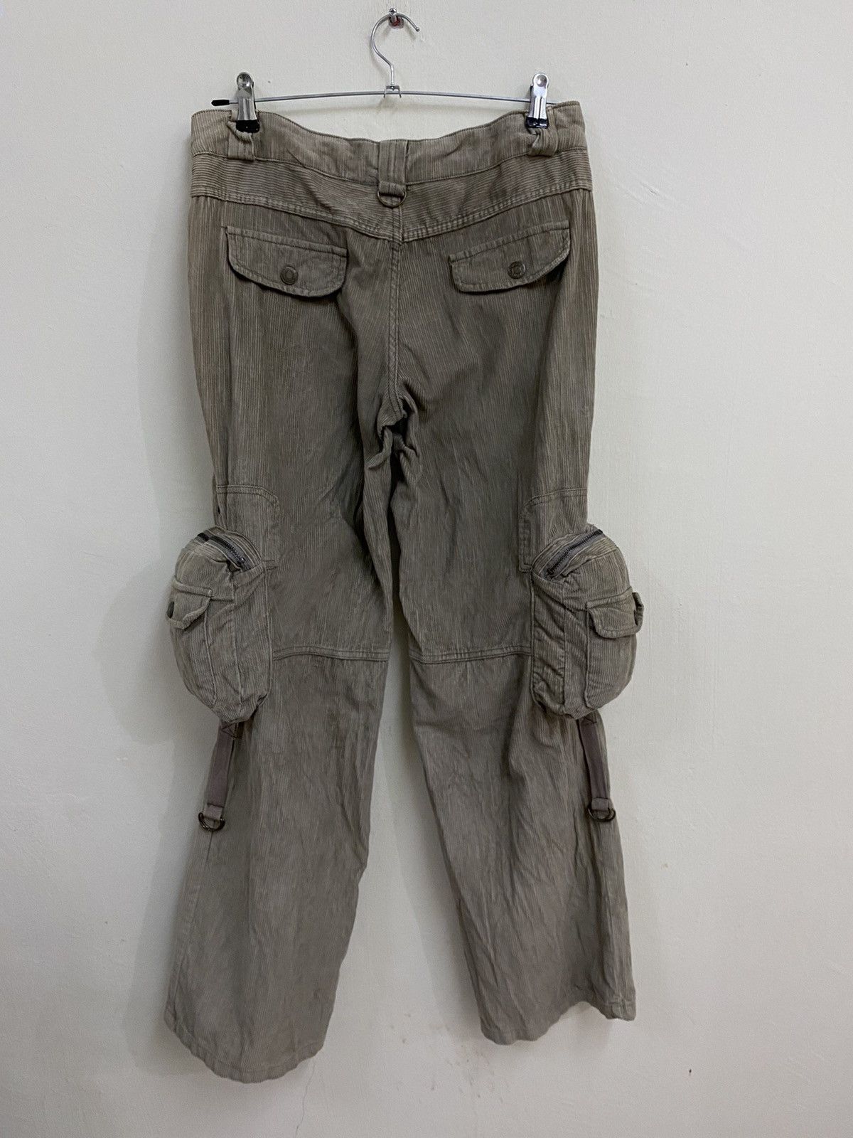 Other 🔥RARE Japanese Brand Corduroy Cargo Pants Size US 31 - 7 Thumbnail