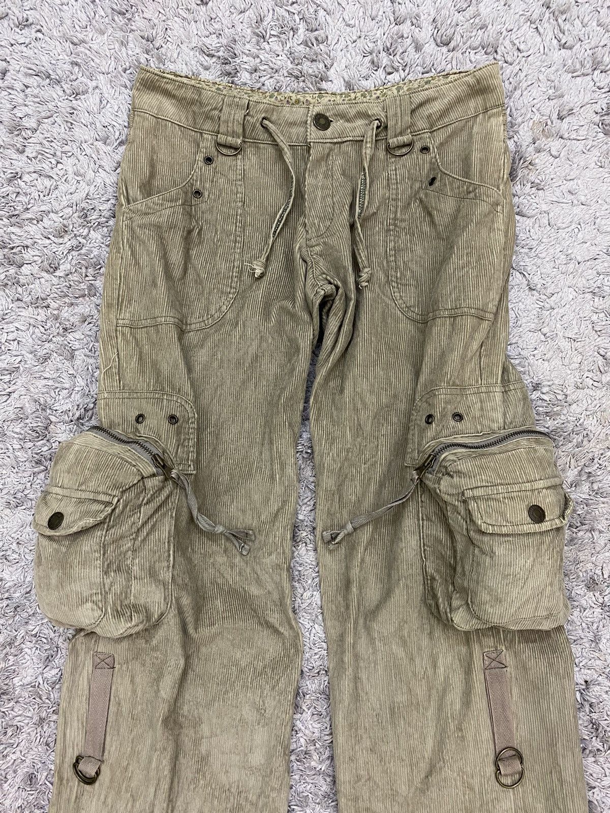 Other 🔥RARE Japanese Brand Corduroy Cargo Pants Size US 31 - 12 Thumbnail
