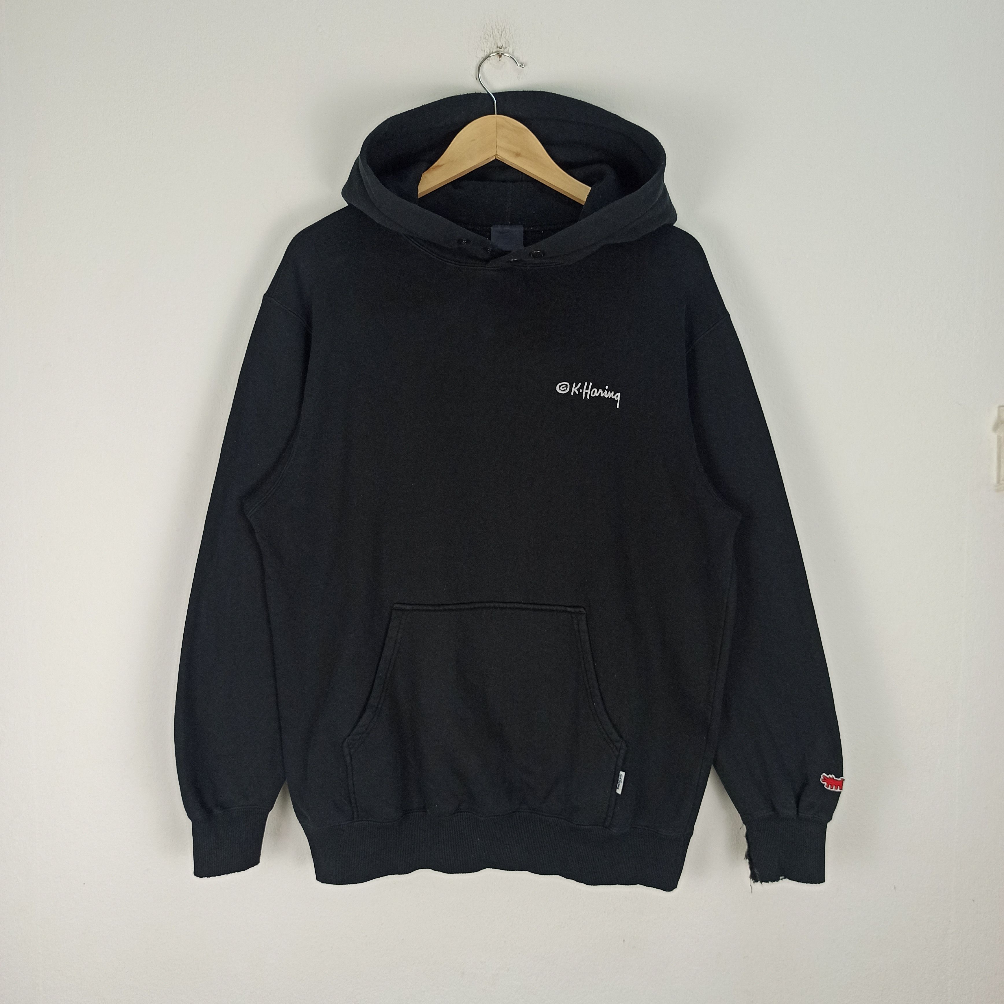 Keith Haring Distressed Rare Keith Haring Big Logo Spell Out Hoodie Size US L / EU 52-54 / 3 - 7 Thumbnail