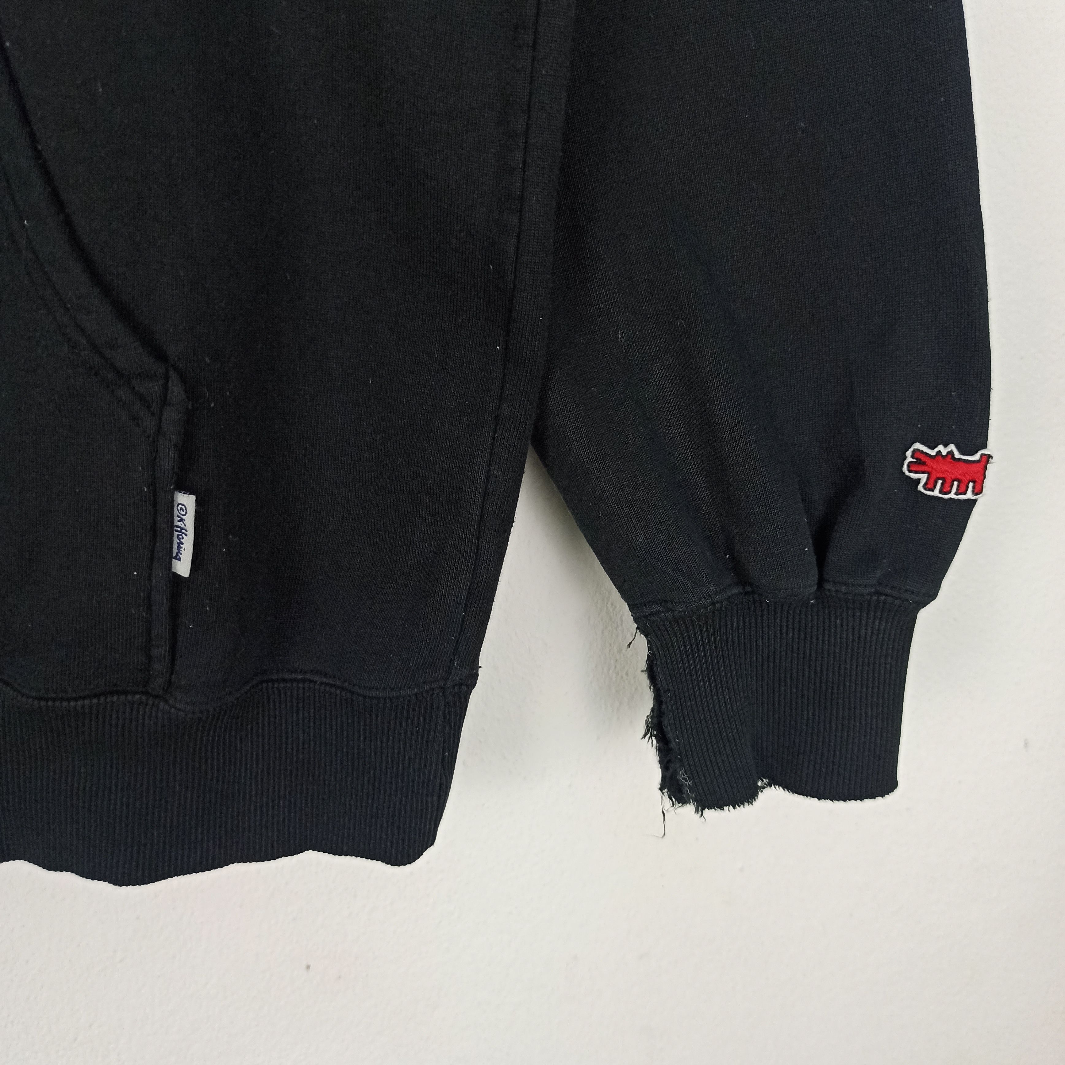 Keith Haring Distressed Rare Keith Haring Big Logo Spell Out Hoodie Size US L / EU 52-54 / 3 - 6 Thumbnail