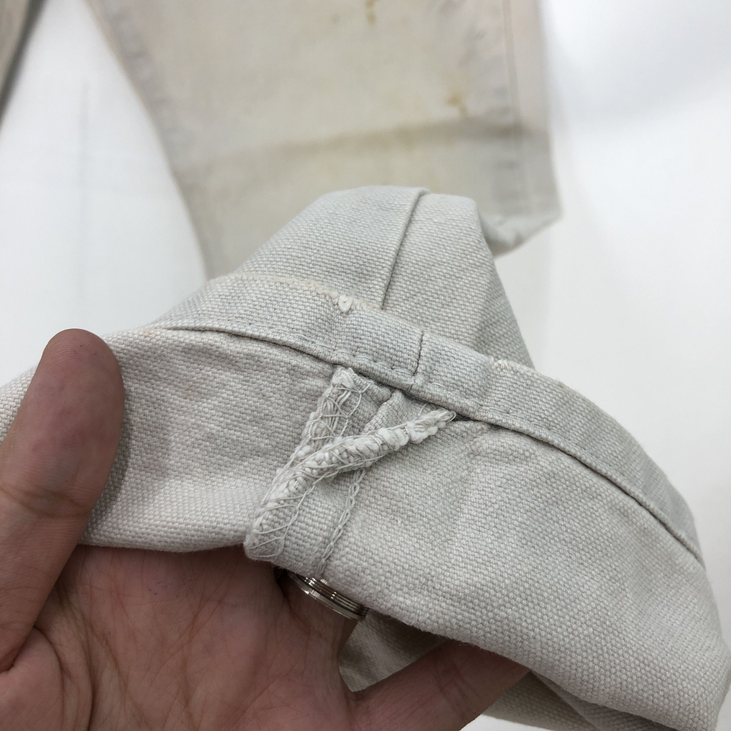 Levi's Vintage Levis Jeans Beige Dirty Levis 554 Denim Pants Size US 30 / EU 46 - 7 Thumbnail