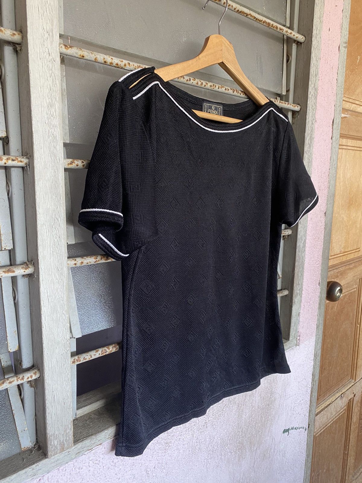 Fendi SS Fendi Monogram Crop Tees Size S / US 4 / IT 40 - 4 Thumbnail