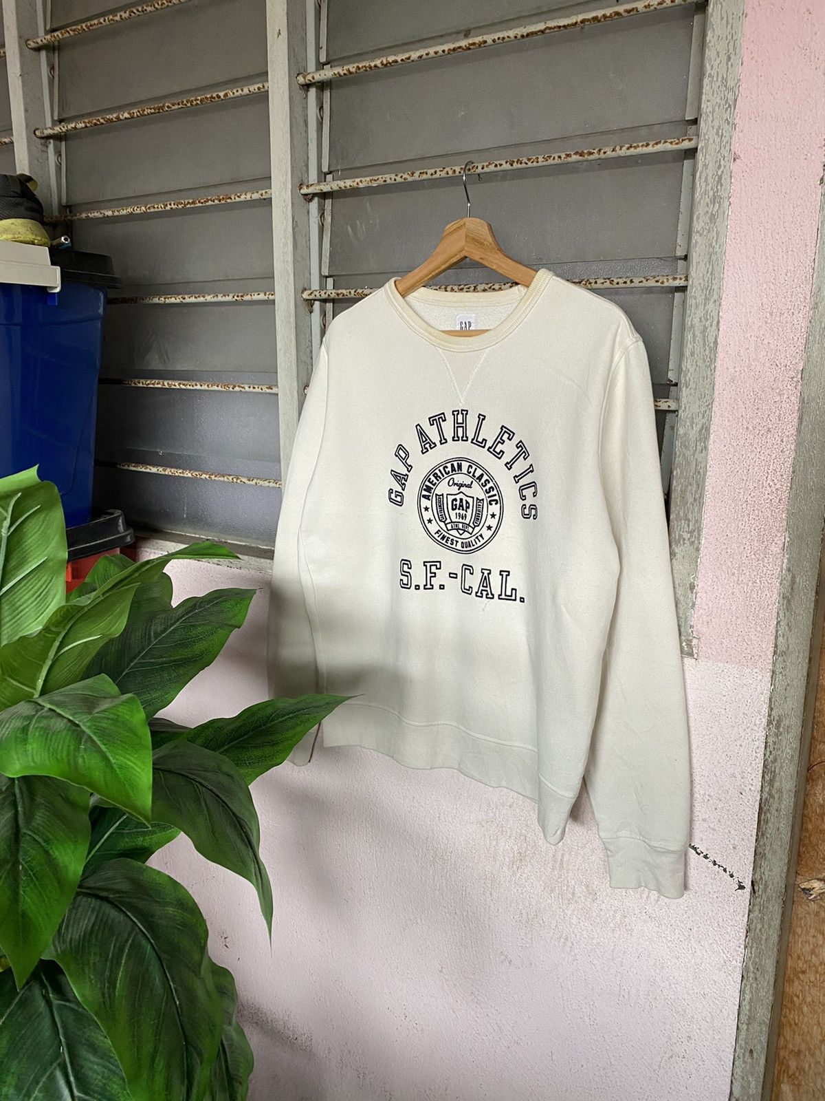 image of Free Style x Gap Athletics Spellout in White, Men's (Size Small)