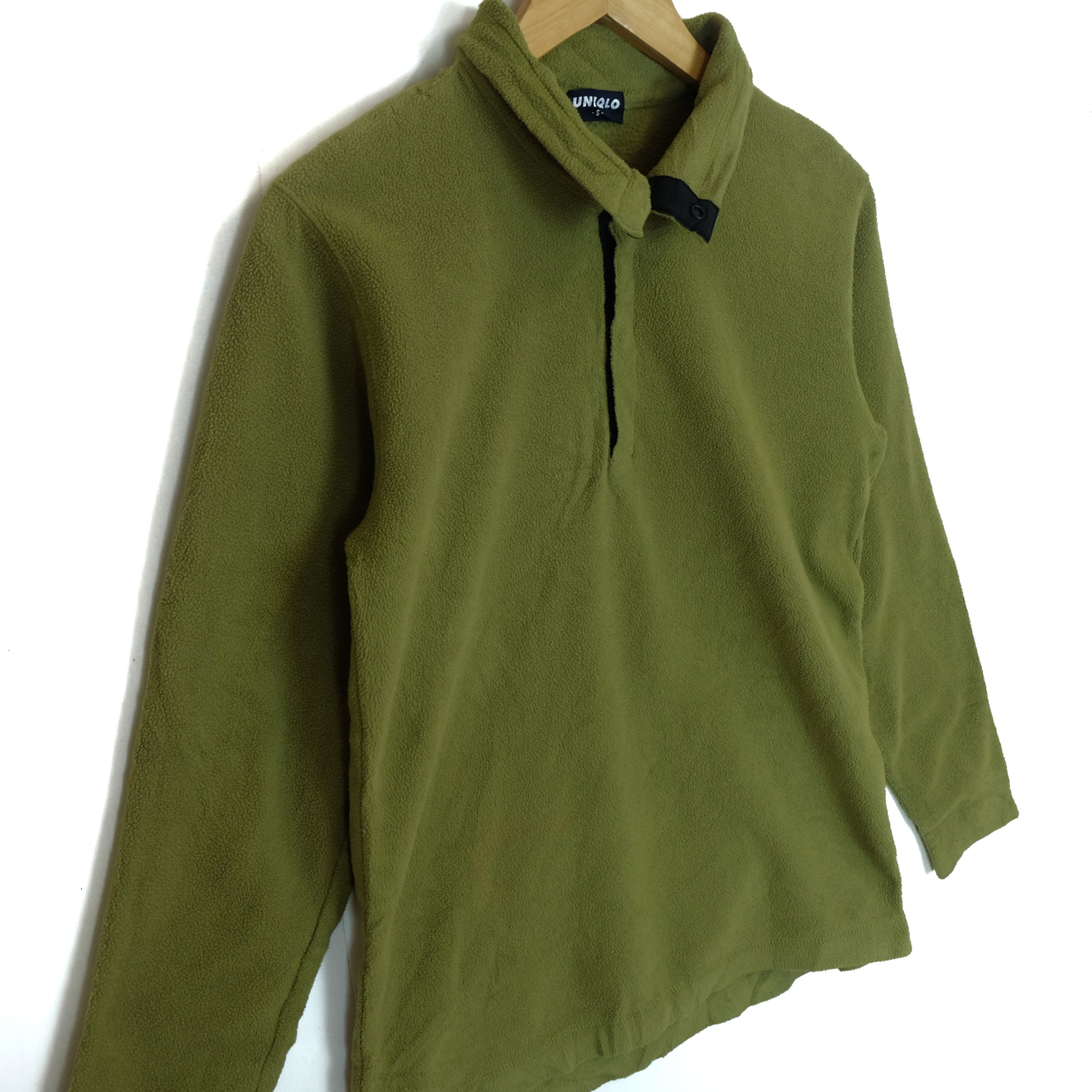 Japanese Brand Vintage 90's UNIQLO Military Green Fleece Jumper Sweatshirt Size US XS / EU 42 / 0 - 5 Thumbnail