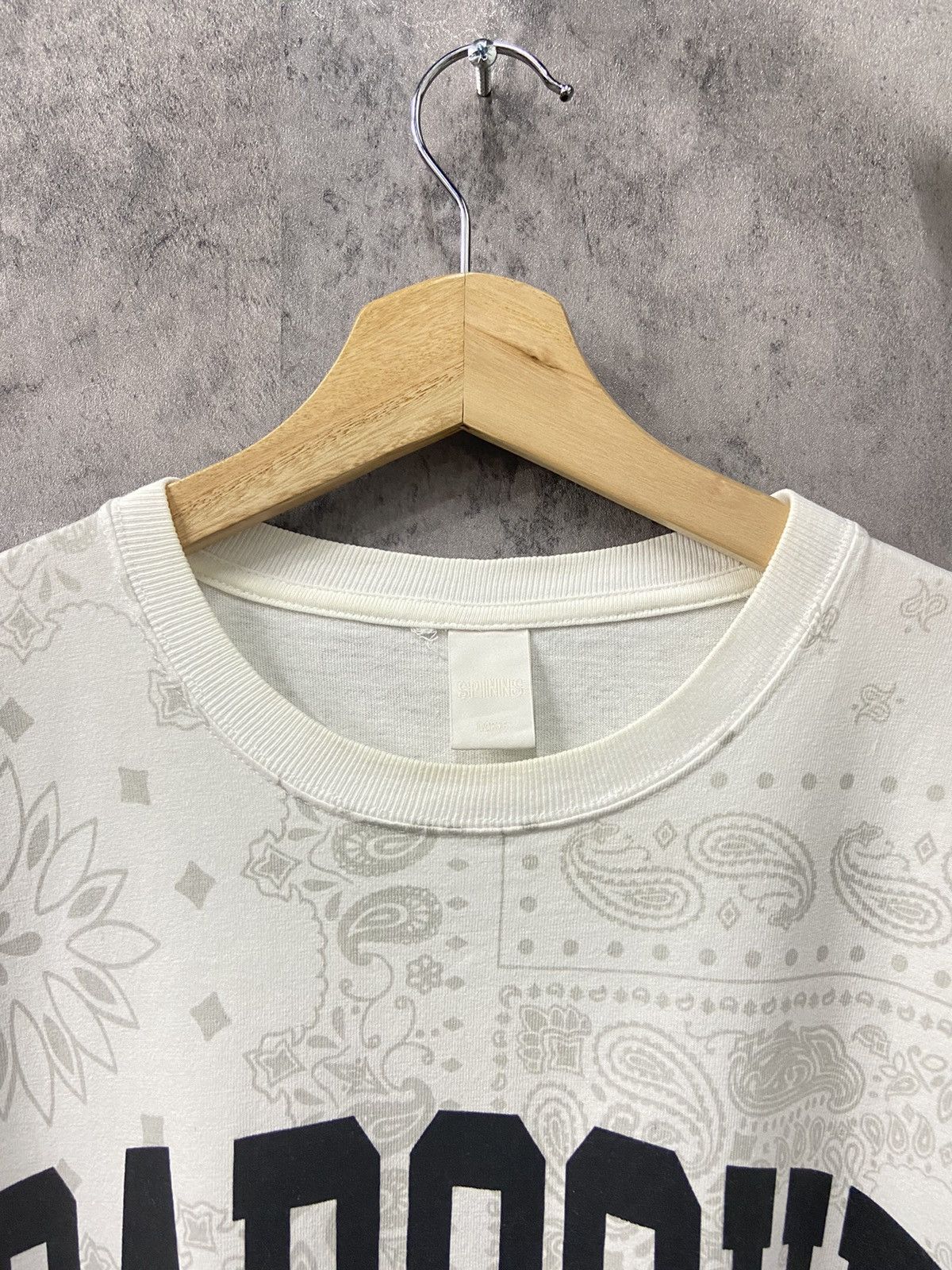 Vintage Spinnins Japan Paisley Print Bandana Tshirt Size US M / EU 48-50 / 2 - 8 Thumbnail