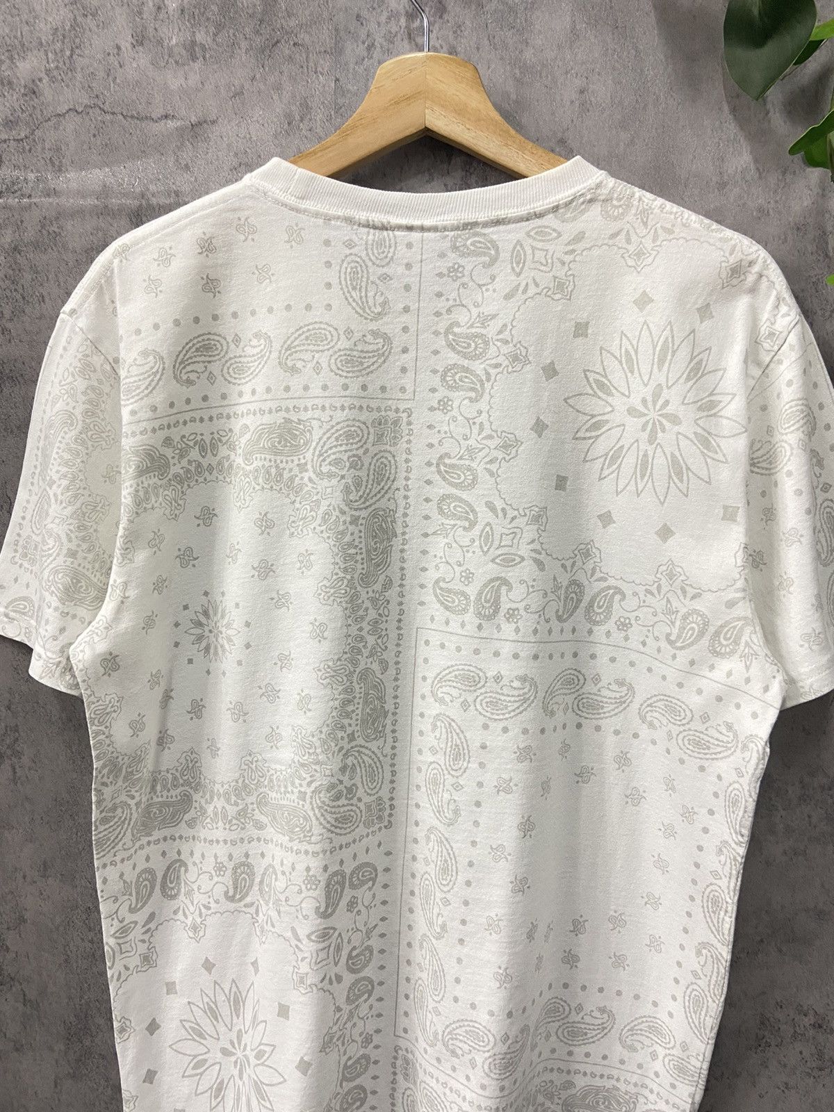 Vintage Spinnins Japan Paisley Print Bandana Tshirt Size US M / EU 48-50 / 2 - 11 Thumbnail
