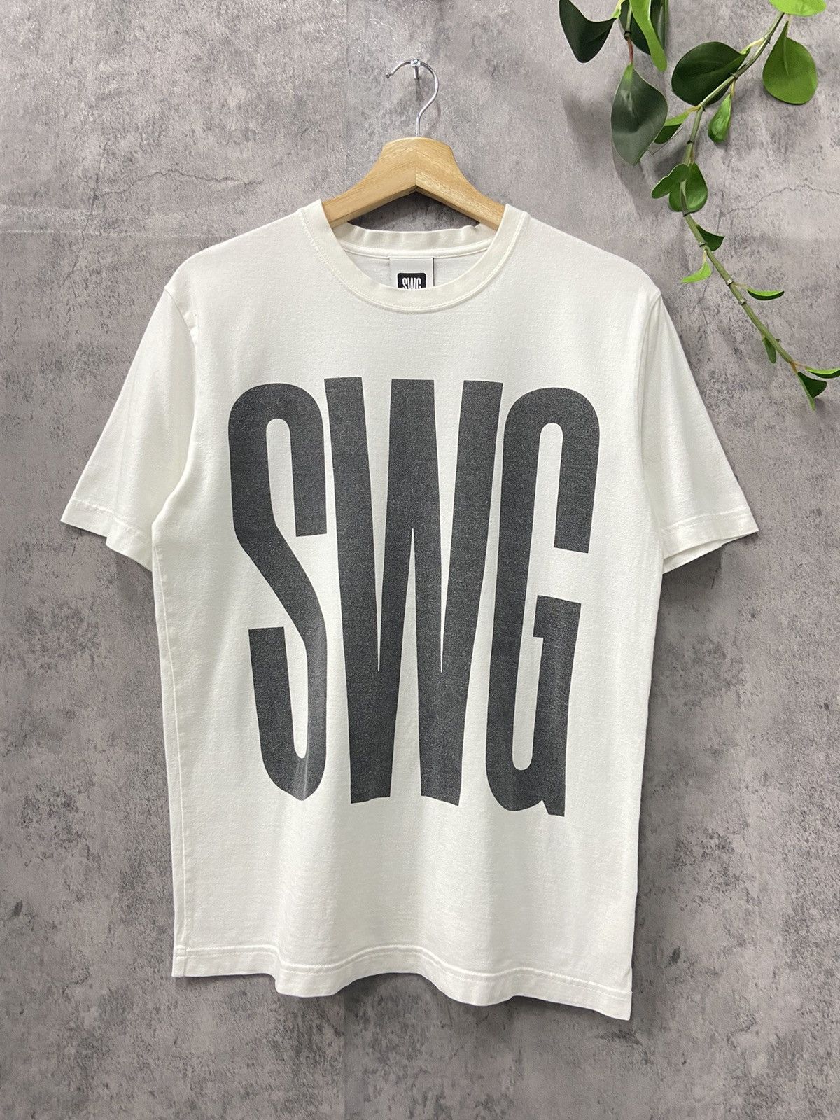 Japanese Brand × Swagger Vintage Swagger Japan SWG Big Logo Tshirt Size US S / EU 44-46 / 1 - 1 Thumbnail