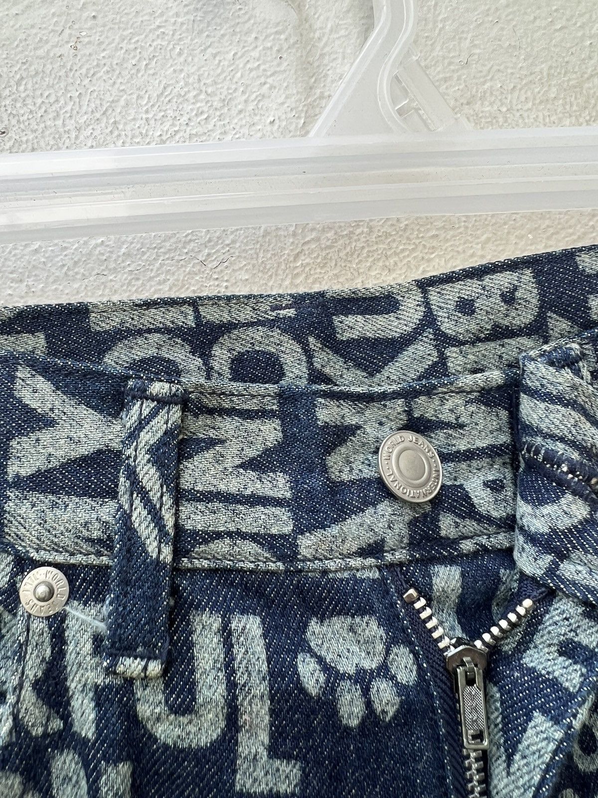 Vintage Vintage KUNIO COLLECTION Japan Dog Pow All Print Jeans Size US 29 - 7 Thumbnail