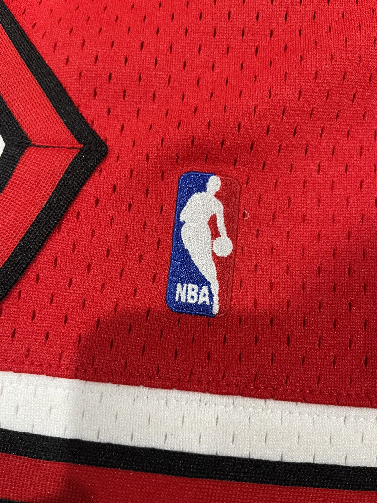 Just Don Just Don x Mitchell & Ness NBA Chicago Bulls OG Red Shorts Size US 32 / EU 48 - 13 Thumbnail