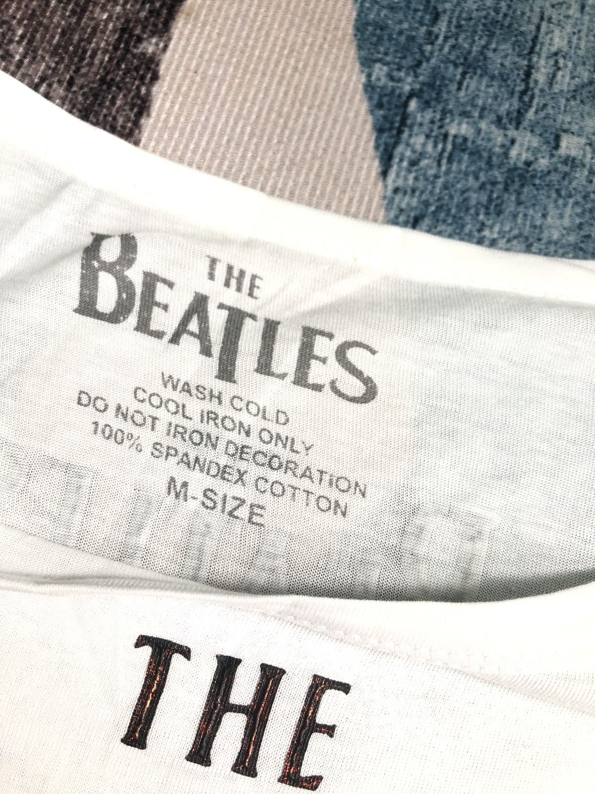 Band Tees THE BEATLES BIG PRINT PHOTO TEEE Size US M / EU 48-50 / 2 - 3 Thumbnail
