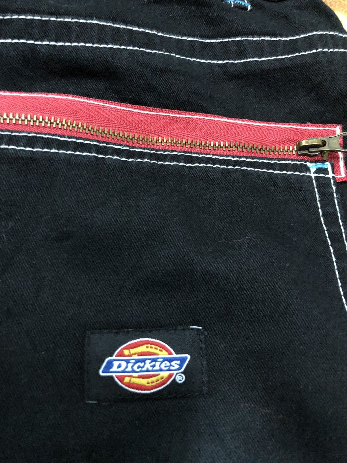 Dickies × Vintage VINTAGE DICKIES LOT OF PATCHES BUSH SHORT PANTS Size US 29 - 11 Thumbnail