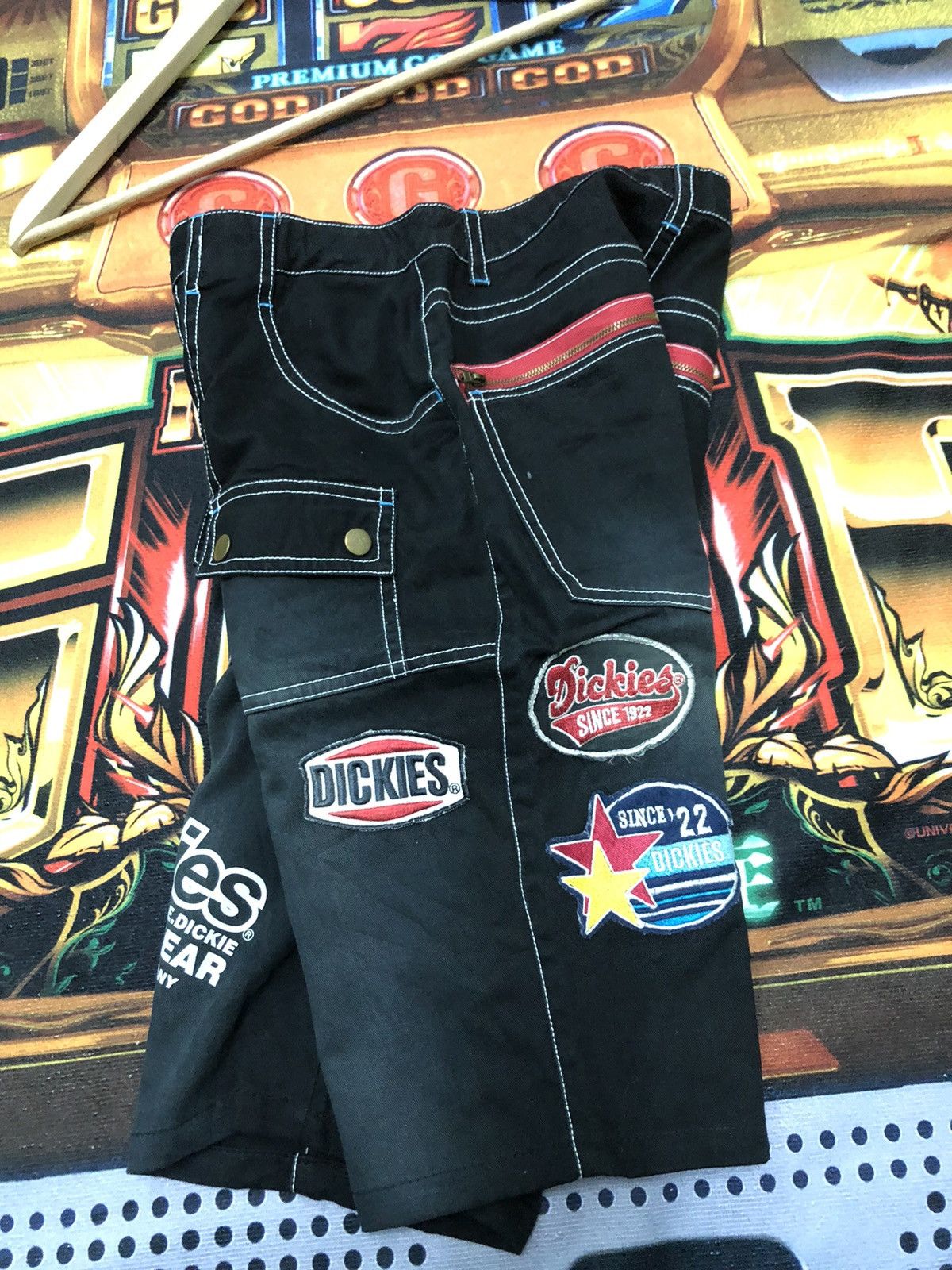 Dickies × Vintage VINTAGE DICKIES LOT OF PATCHES BUSH SHORT PANTS Size US 29 - 14 Thumbnail