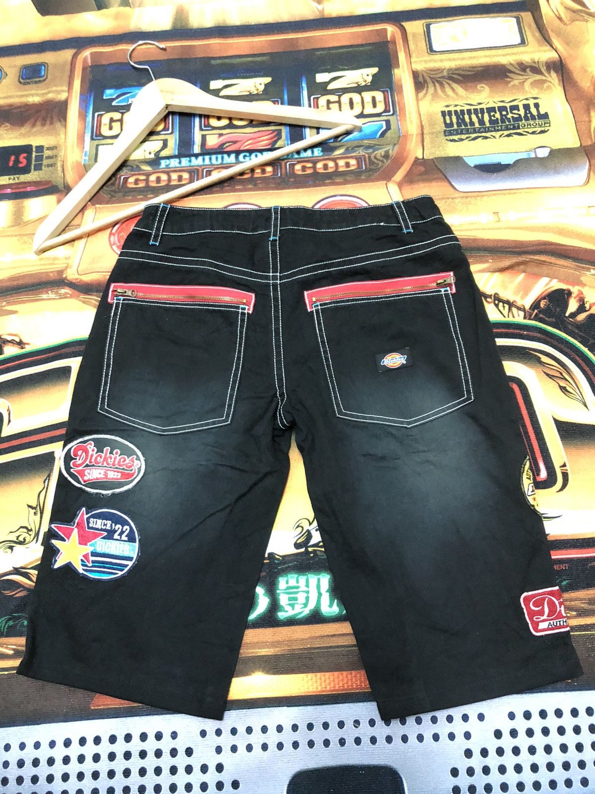 Dickies × Vintage VINTAGE DICKIES LOT OF PATCHES BUSH SHORT PANTS Size US 29 - 8 Thumbnail