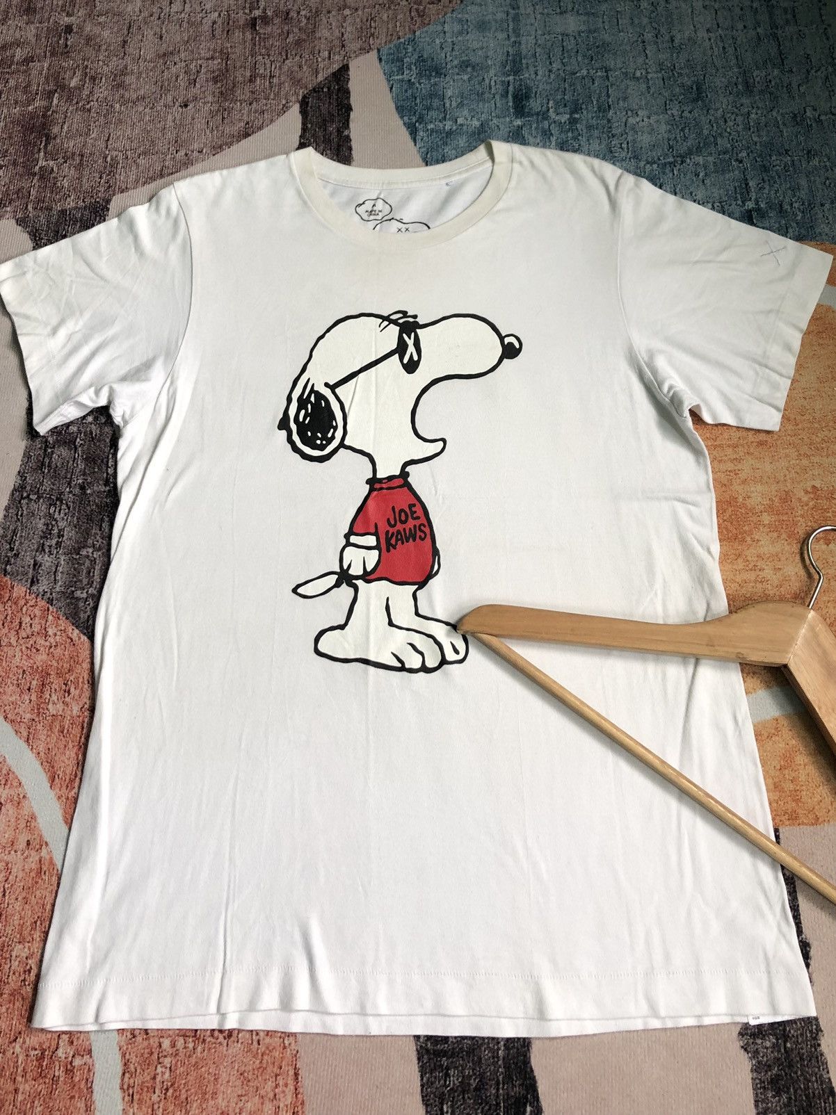 Kaws × Peanuts × Uniqlo VINTAGE KAWS x SNOOPY x UNIQLO BIG LOGO SHIRT Size US M / EU 48-50 / 2 - 1 Thumbnail