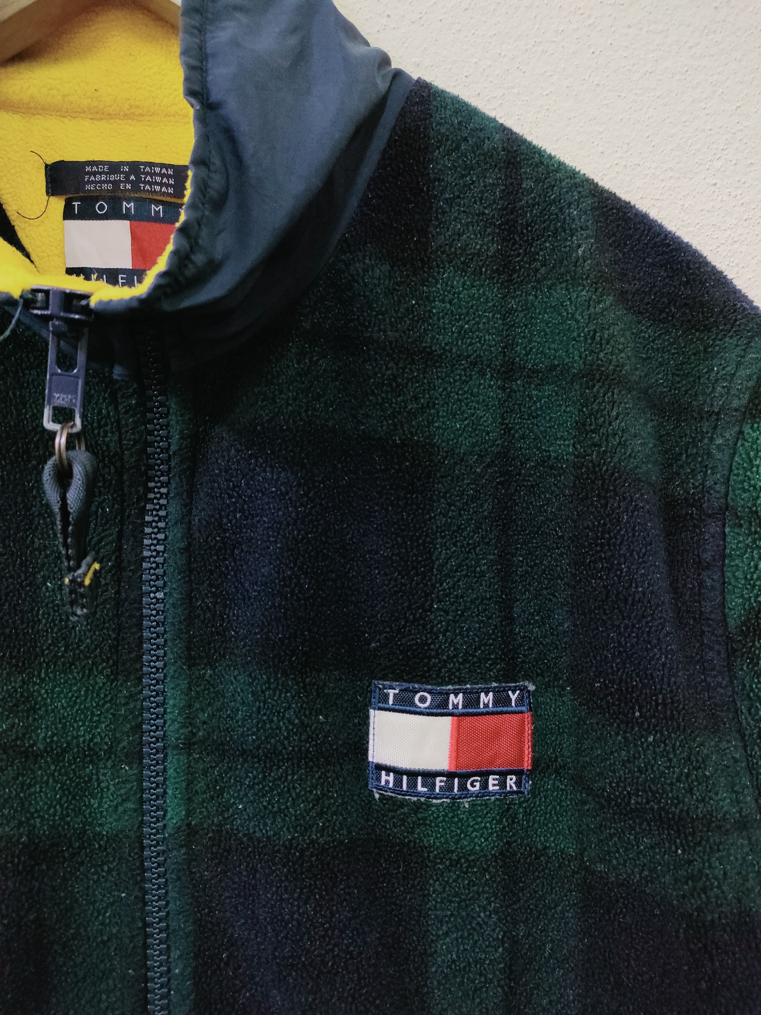 Tommy Hilfiger × Vintage Vintage Tommy Hilfiger Fleece Jacket Size US M / EU 48-50 / 2 - 9 Thumbnail