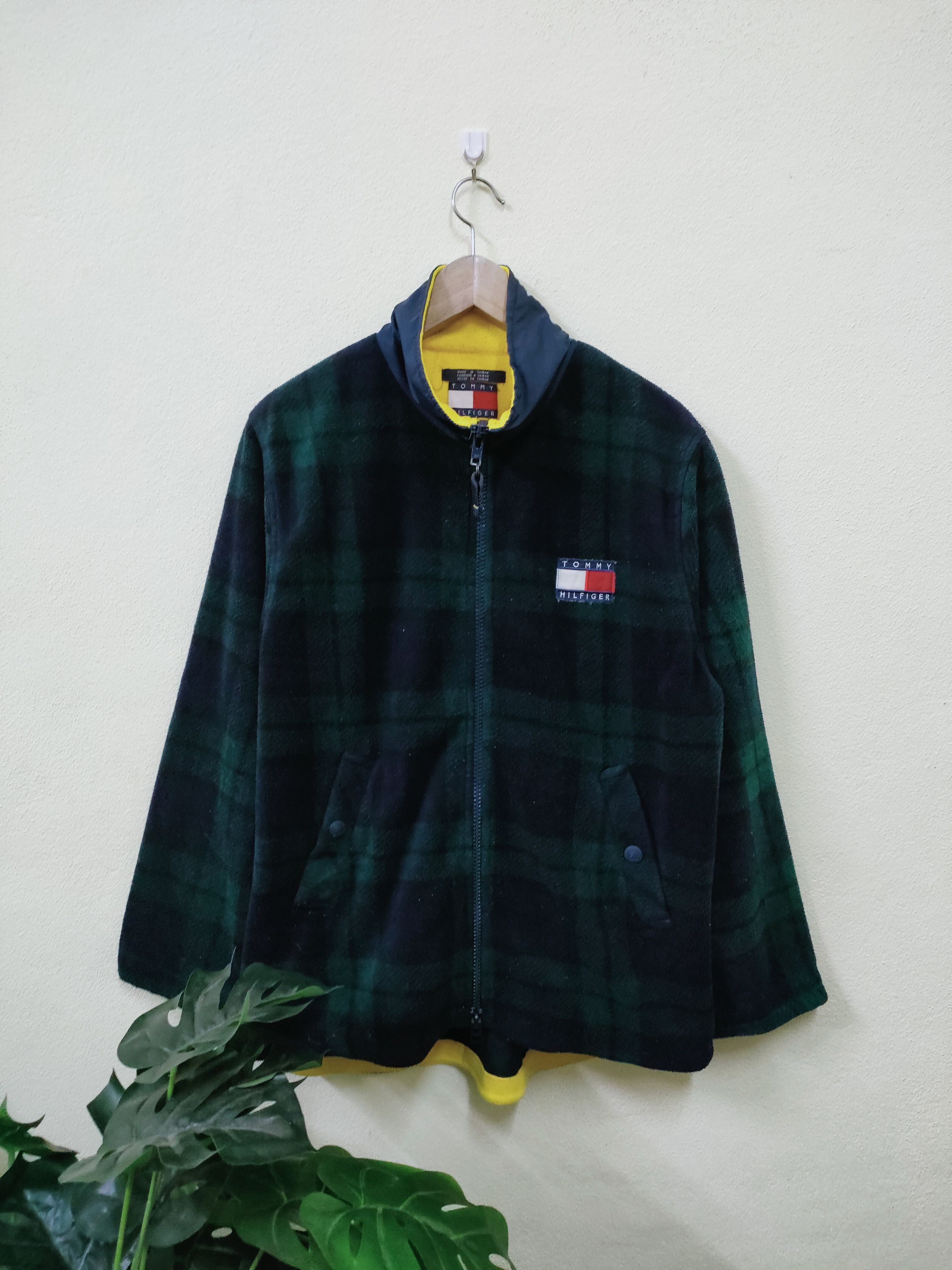 Tommy Hilfiger × Vintage Vintage Tommy Hilfiger Fleece Jacket Size US M / EU 48-50 / 2 - 1 Thumbnail