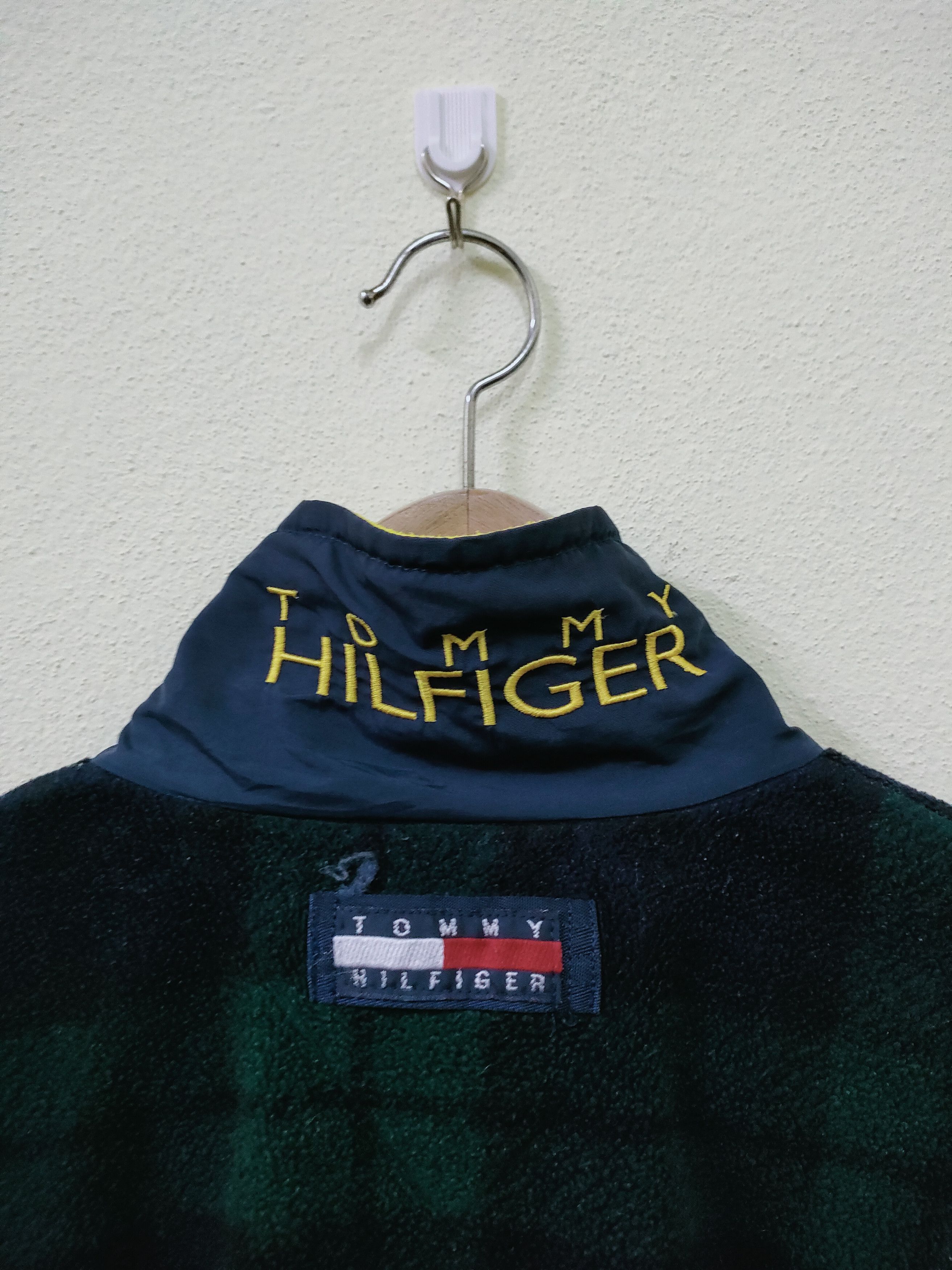 Tommy Hilfiger × Vintage Vintage Tommy Hilfiger Fleece Jacket Size US M / EU 48-50 / 2 - 2 Thumbnail