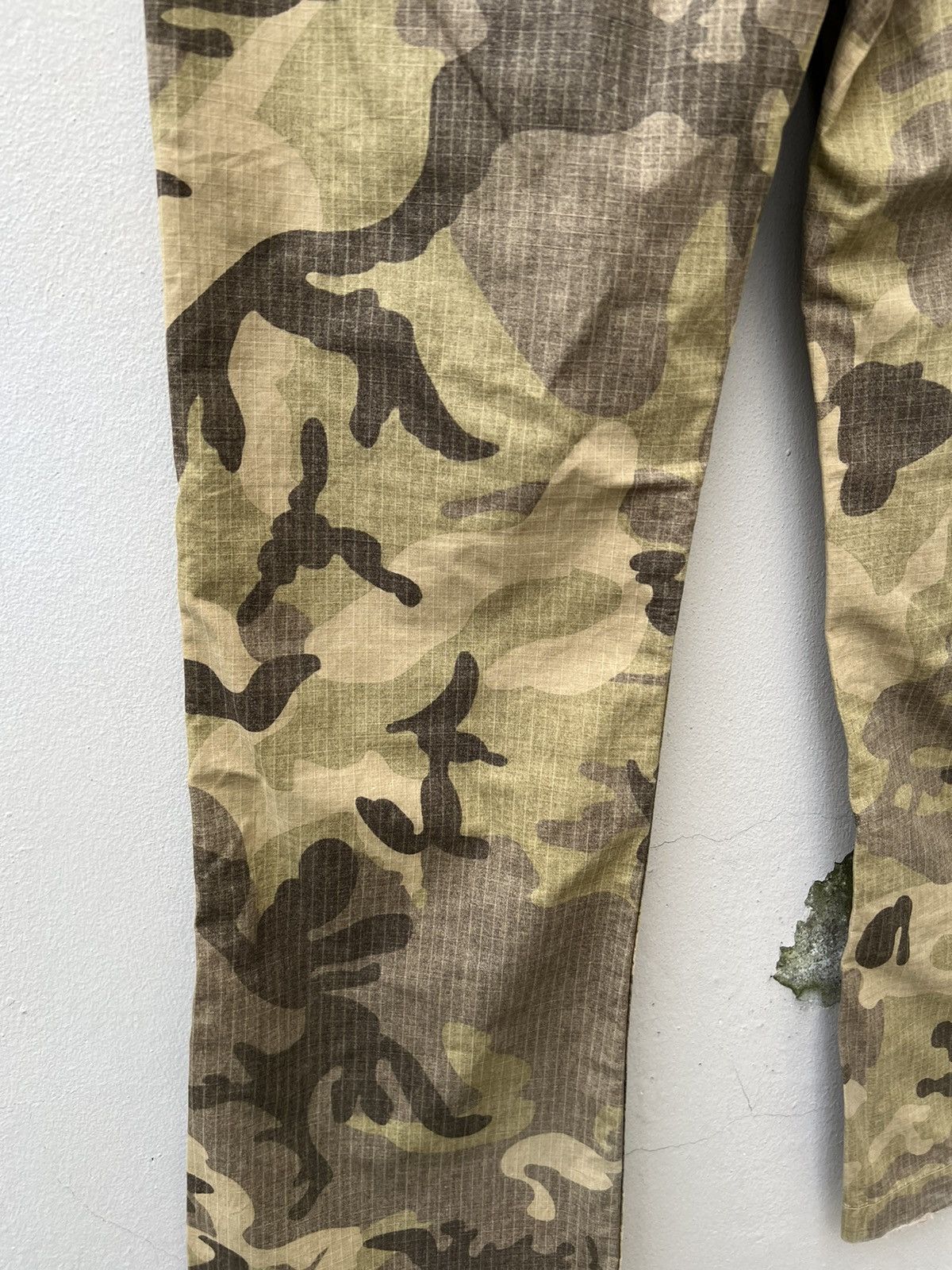 Designer Brand MEDICAL BRANCH Ripstop Camo Flare Trouser Pant Size US 28 / EU 44 - 18 Thumbnail
