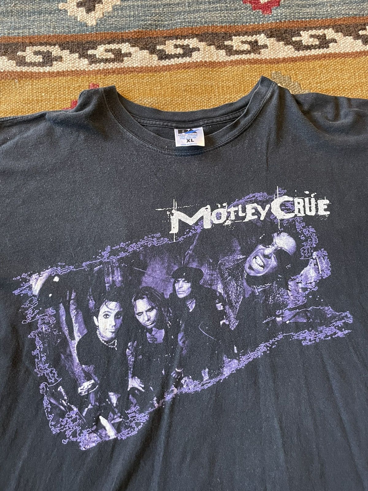 Motley outlet Crue band shirt xl 90s vintage