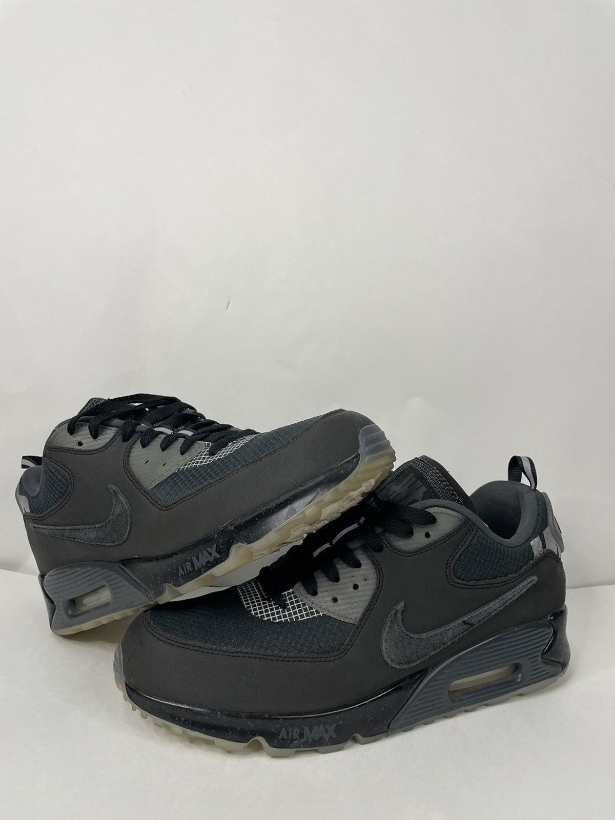undefeated nike air max 90 anthracite
