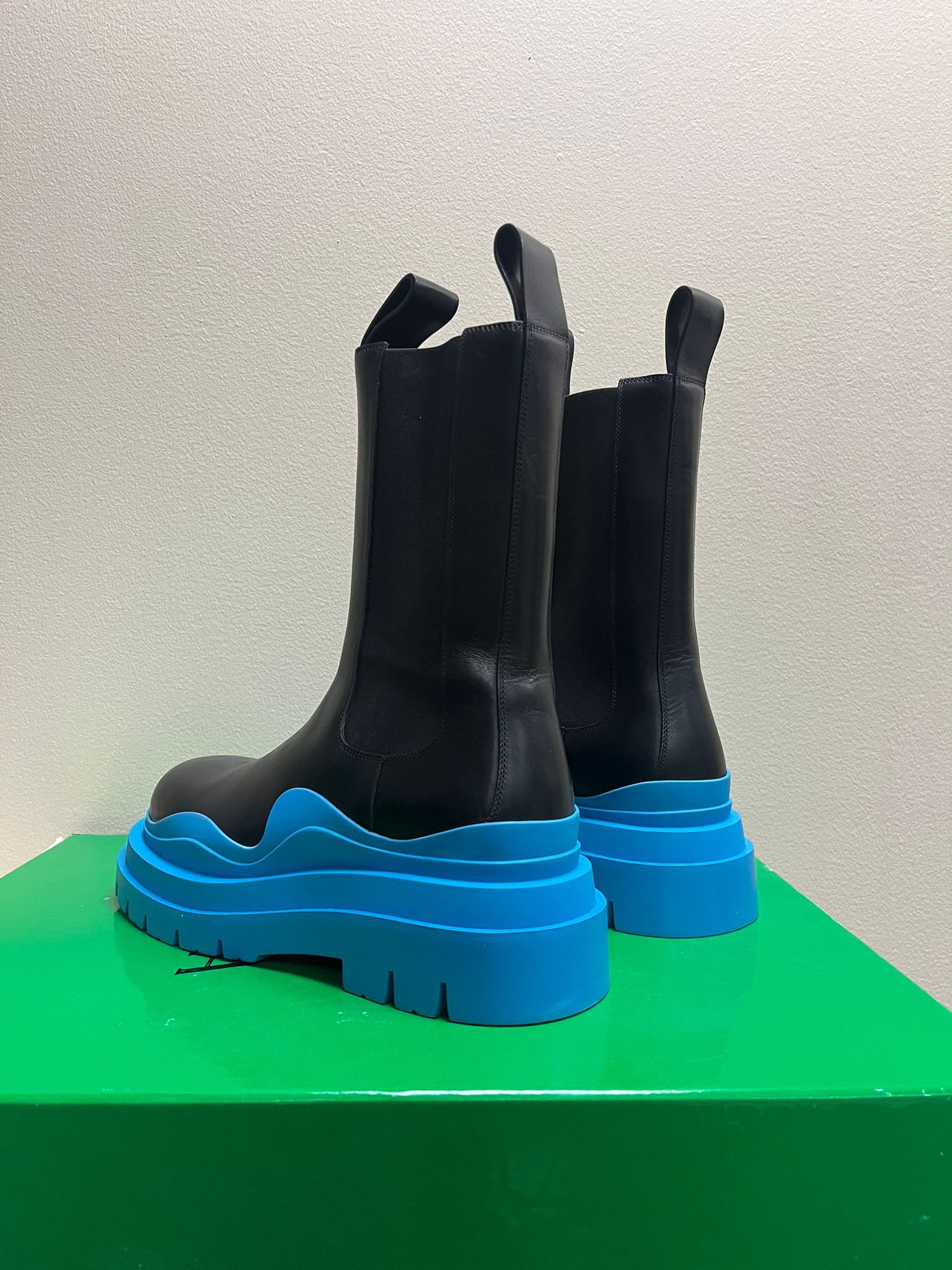 Bottega Veneta O1RSHD1 BV Tire Boots High Top Military Calf Black - AM AM Size US 13 / EU 46 - 15 Thumbnail