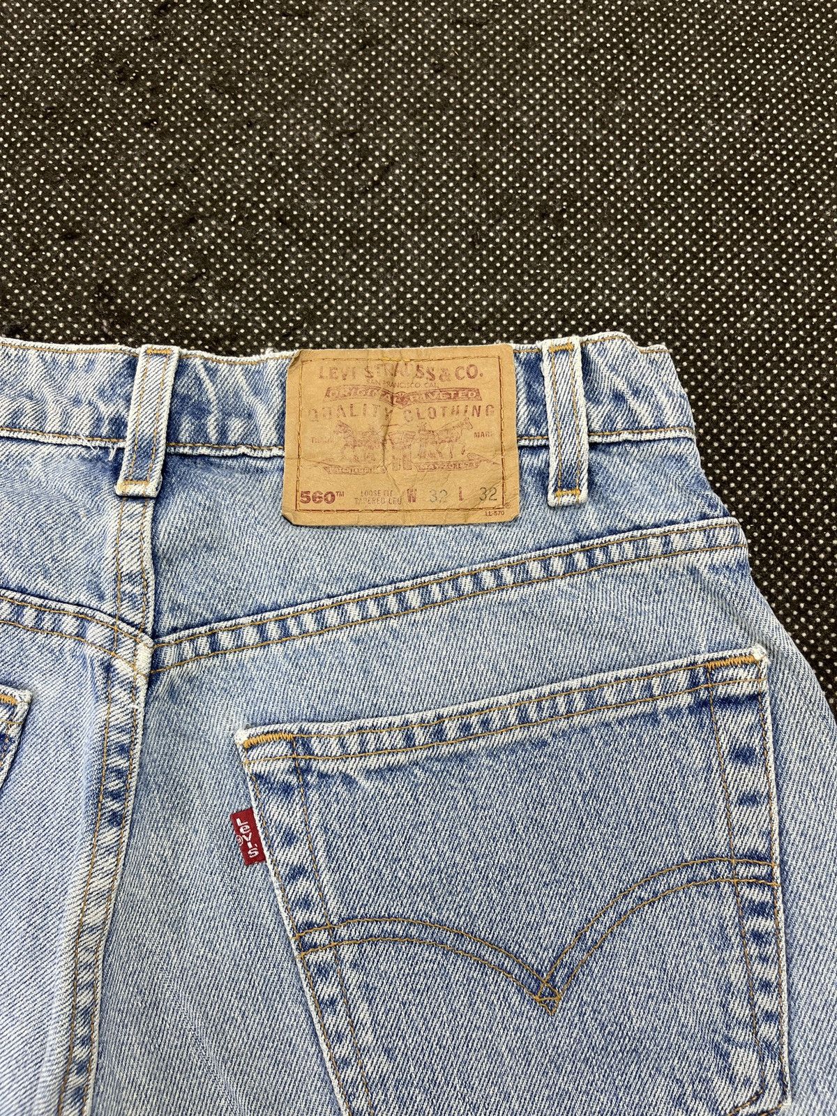 Levi's × Vintage 90’s Vintage Levi’s 560 Light Wash Jeans - J509 Size 32" / US 10 / IT 46 - 10 Thumbnail