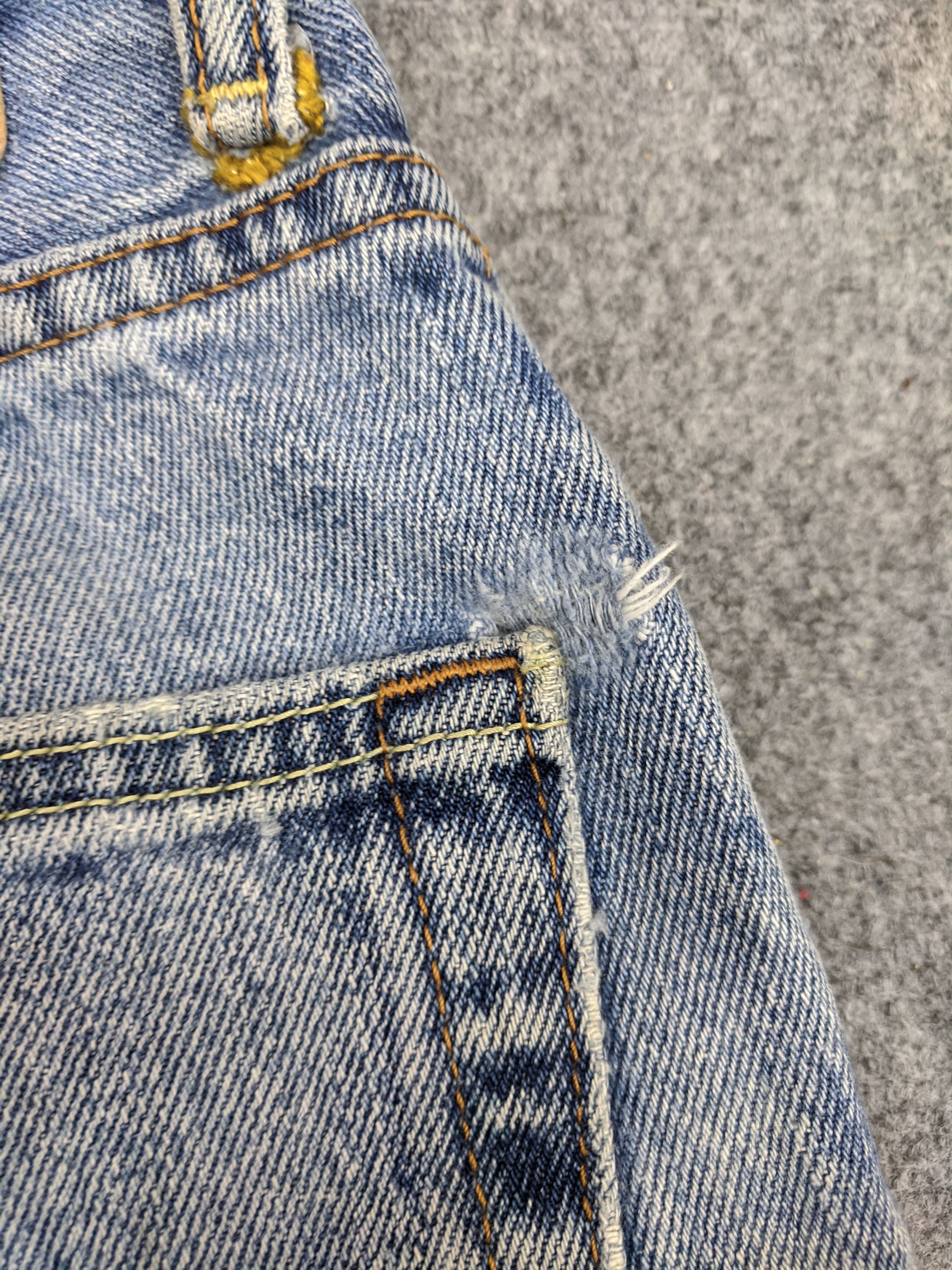 Levi's Vintage Levis 550 Jeans DP0653 Size US 34 / EU 50 - 12 Thumbnail