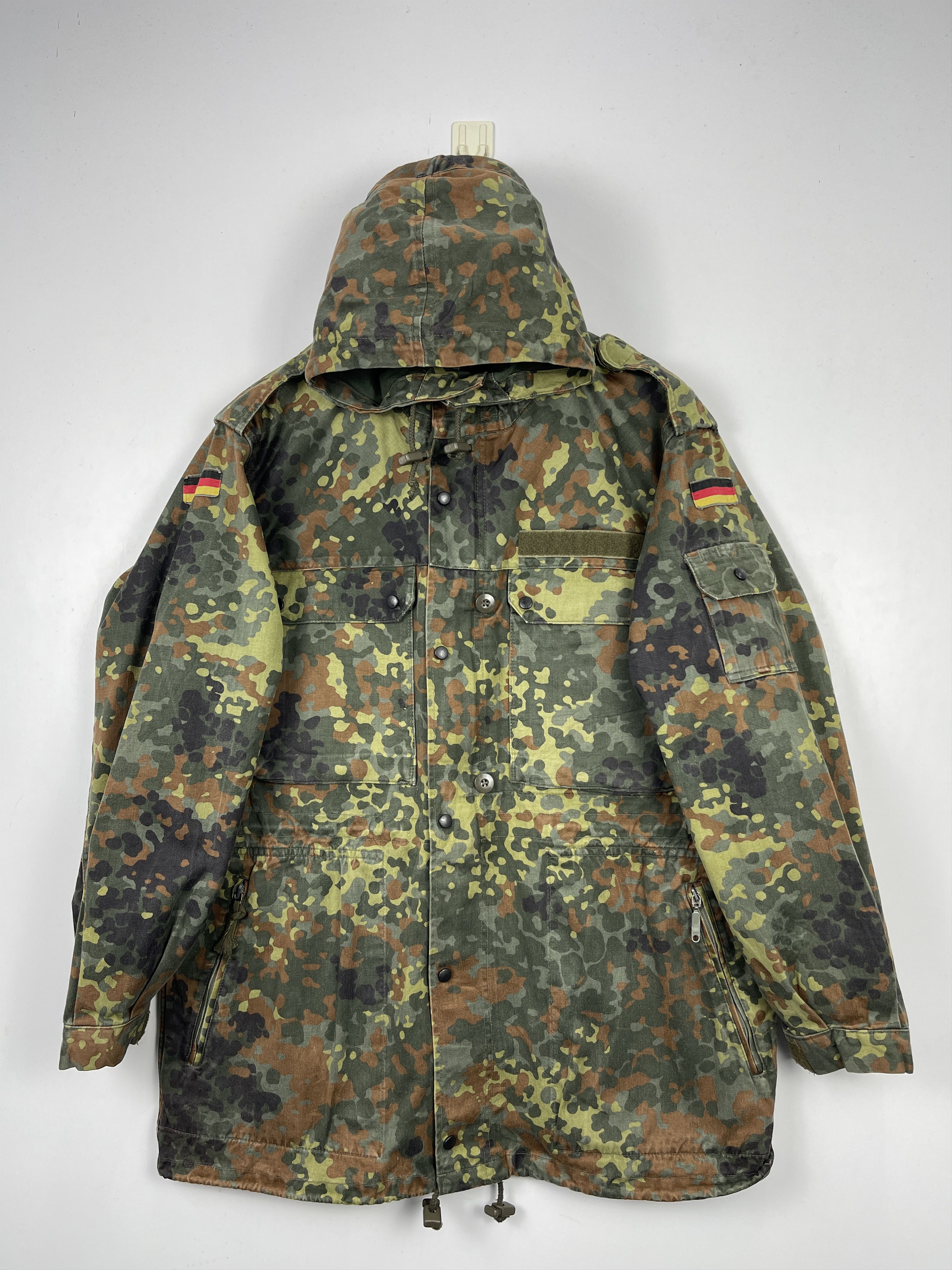 image of H. Winnen Gmbh & Co German Camouflage Military Jacket, Men's (Size Large)