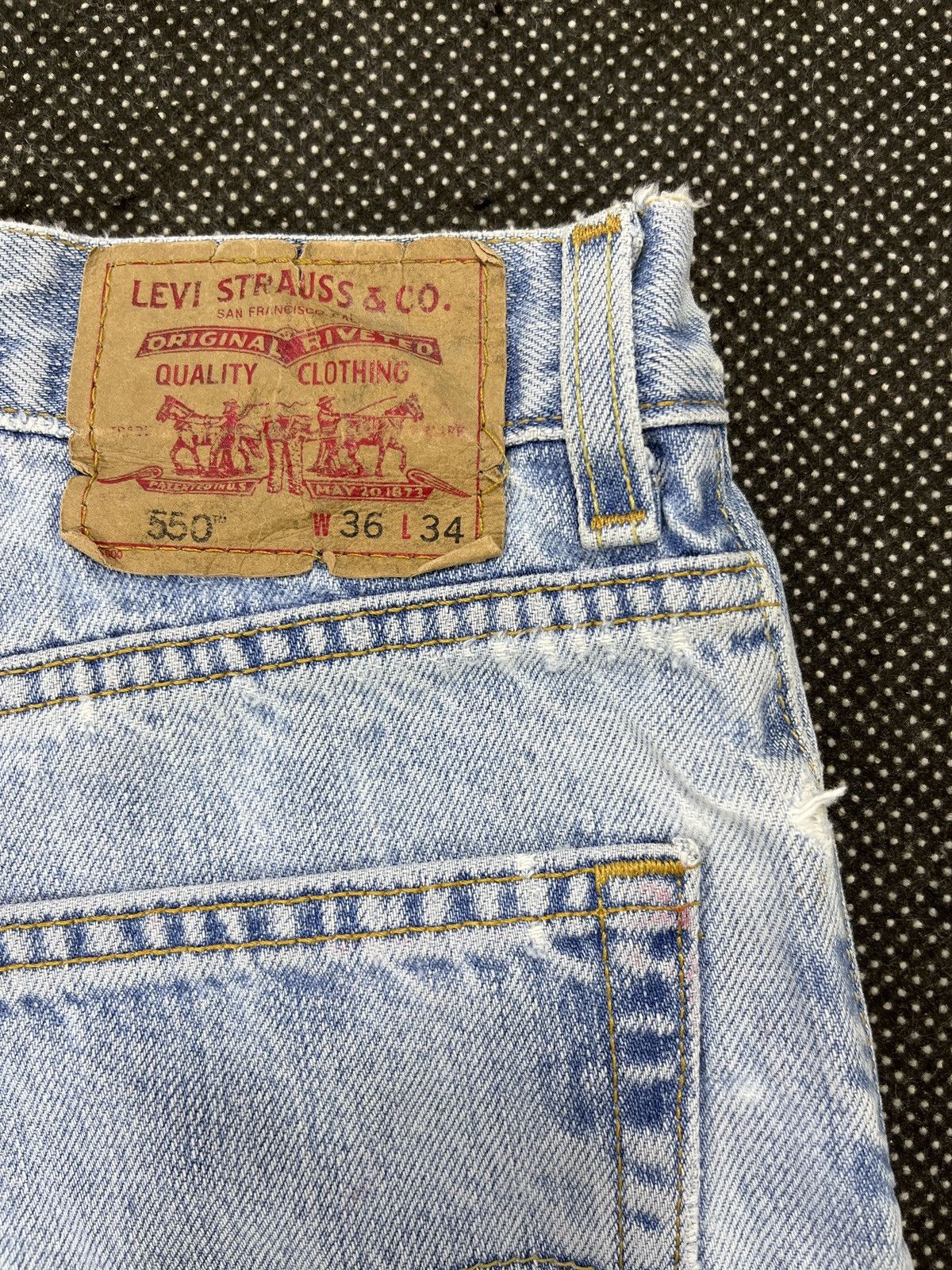 Levi's Vintage Levis 550 Light Wash Jeans - J470 Size US 36 / EU 52 - 10 Thumbnail
