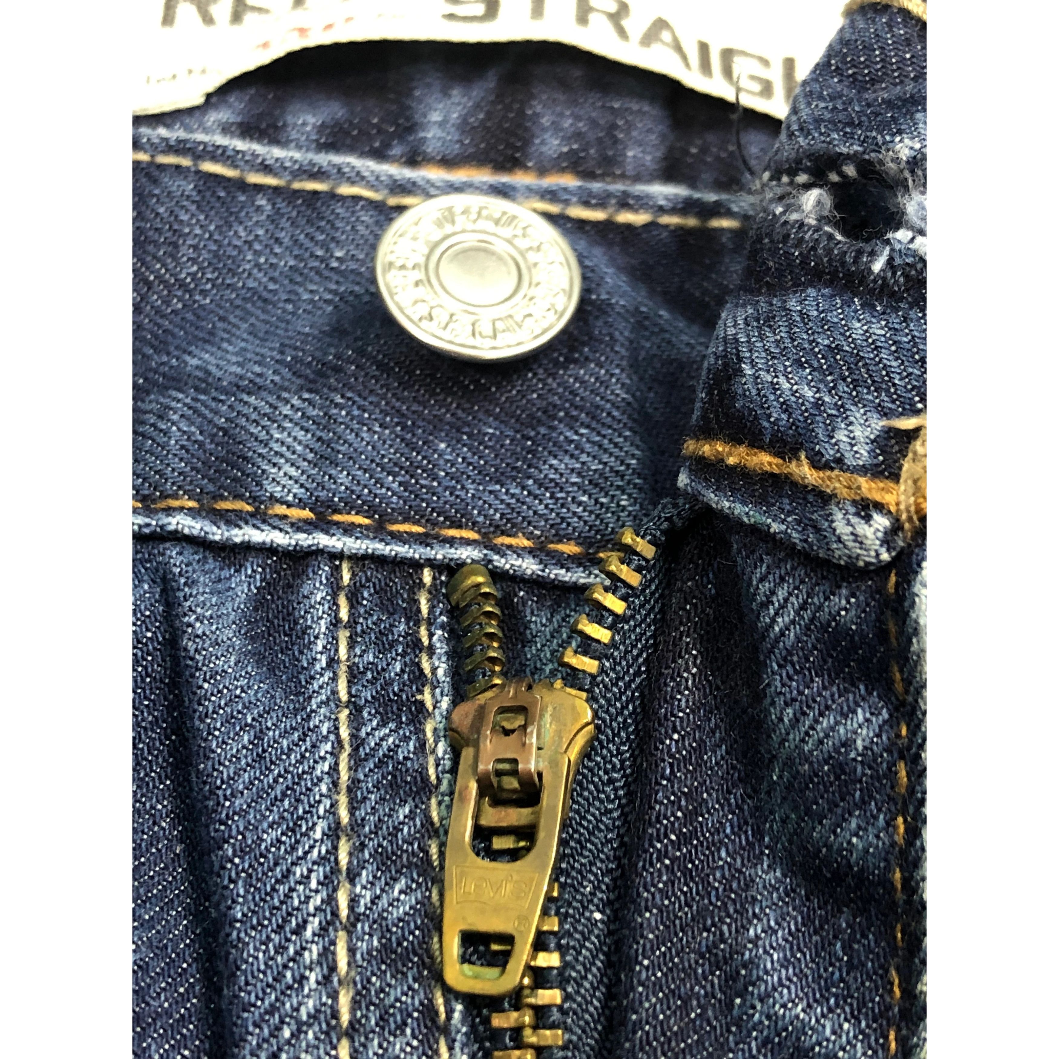 Levi's Vintage Levis 559 Lightwash Denim Pant DP0134 Size US 34 / EU 50 - 8 Thumbnail