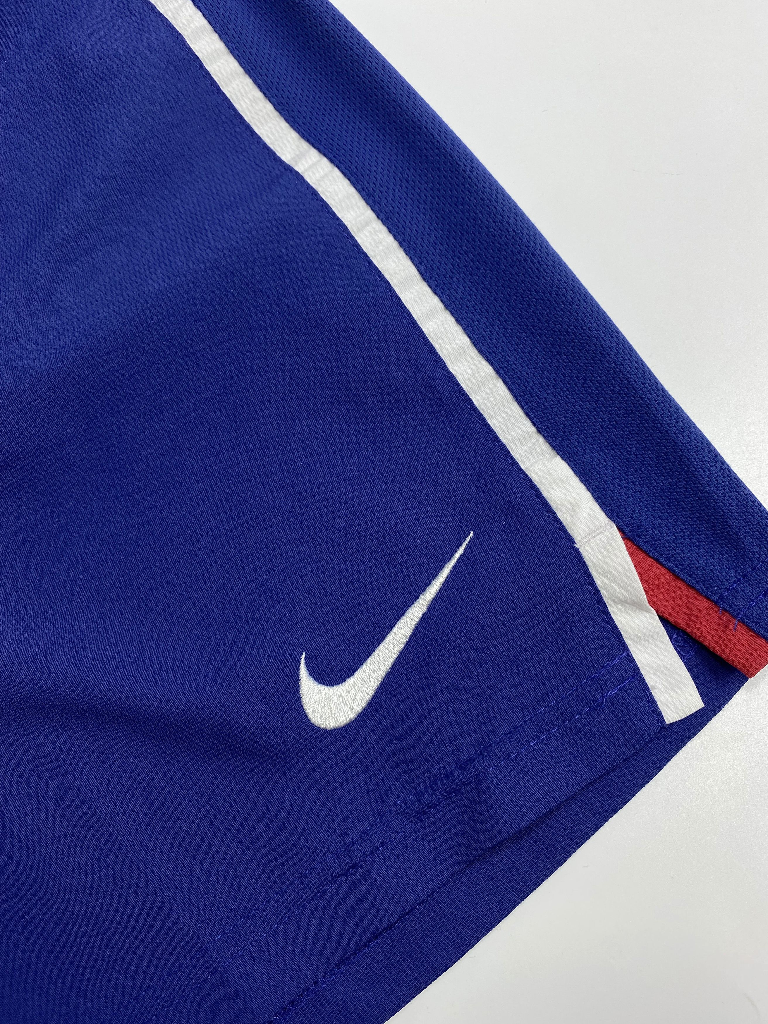 Nike × Vintage Nike 00s Vintage Manchester United Football Shorts Size US 30 / EU 46 - 2 Thumbnail