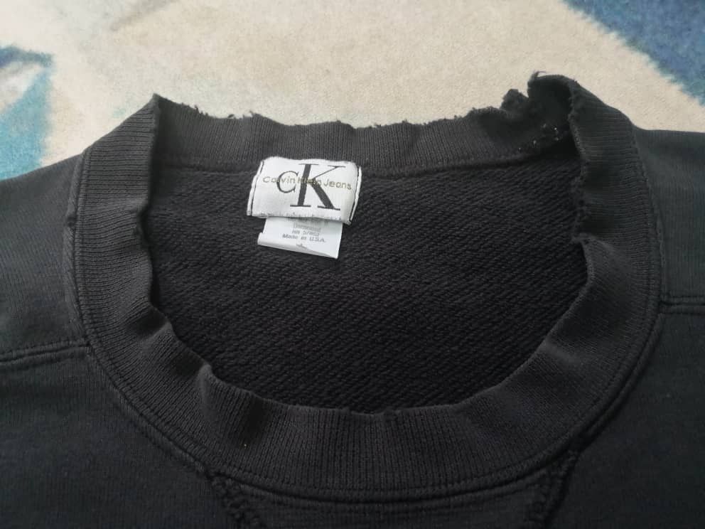 Calvin Klein Vintage Calvin Klein Big Logo Pullover Size US L / EU 52-54 / 3 - 5 Thumbnail