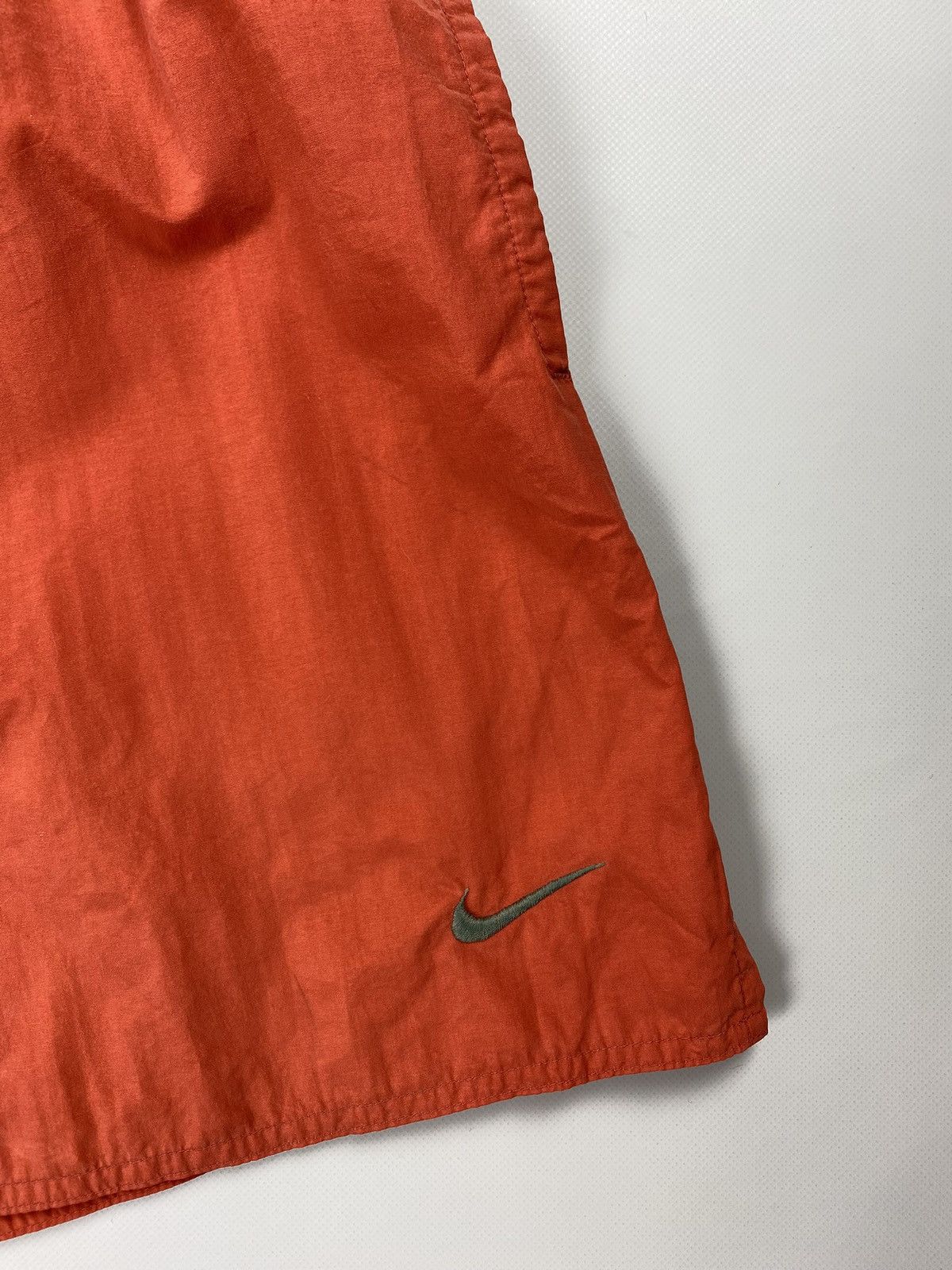 Nike × Vintage VTG Nike big swoosh men’s nylon shorts size L Size US 34 / EU 50 - 12 Thumbnail