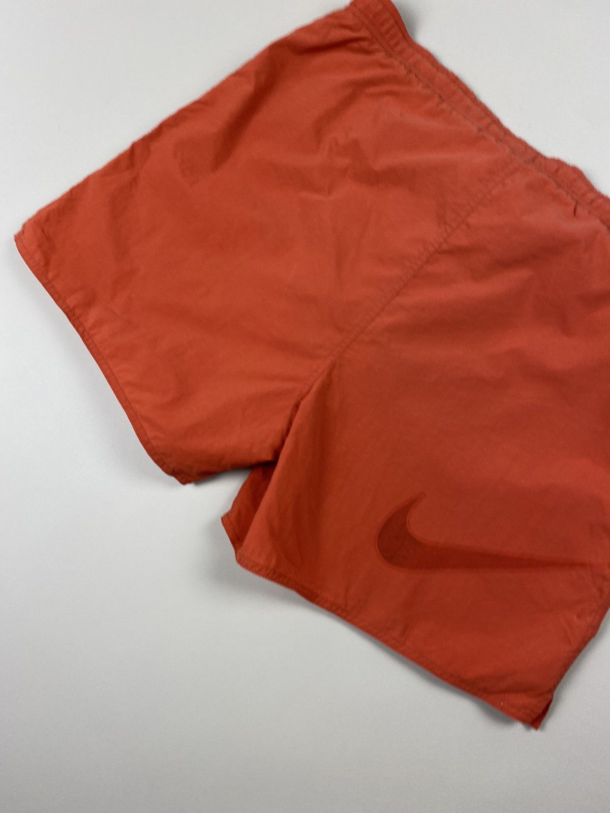 Nike × Vintage VTG Nike big swoosh men’s nylon shorts size L Size US 34 / EU 50 - 6 Thumbnail