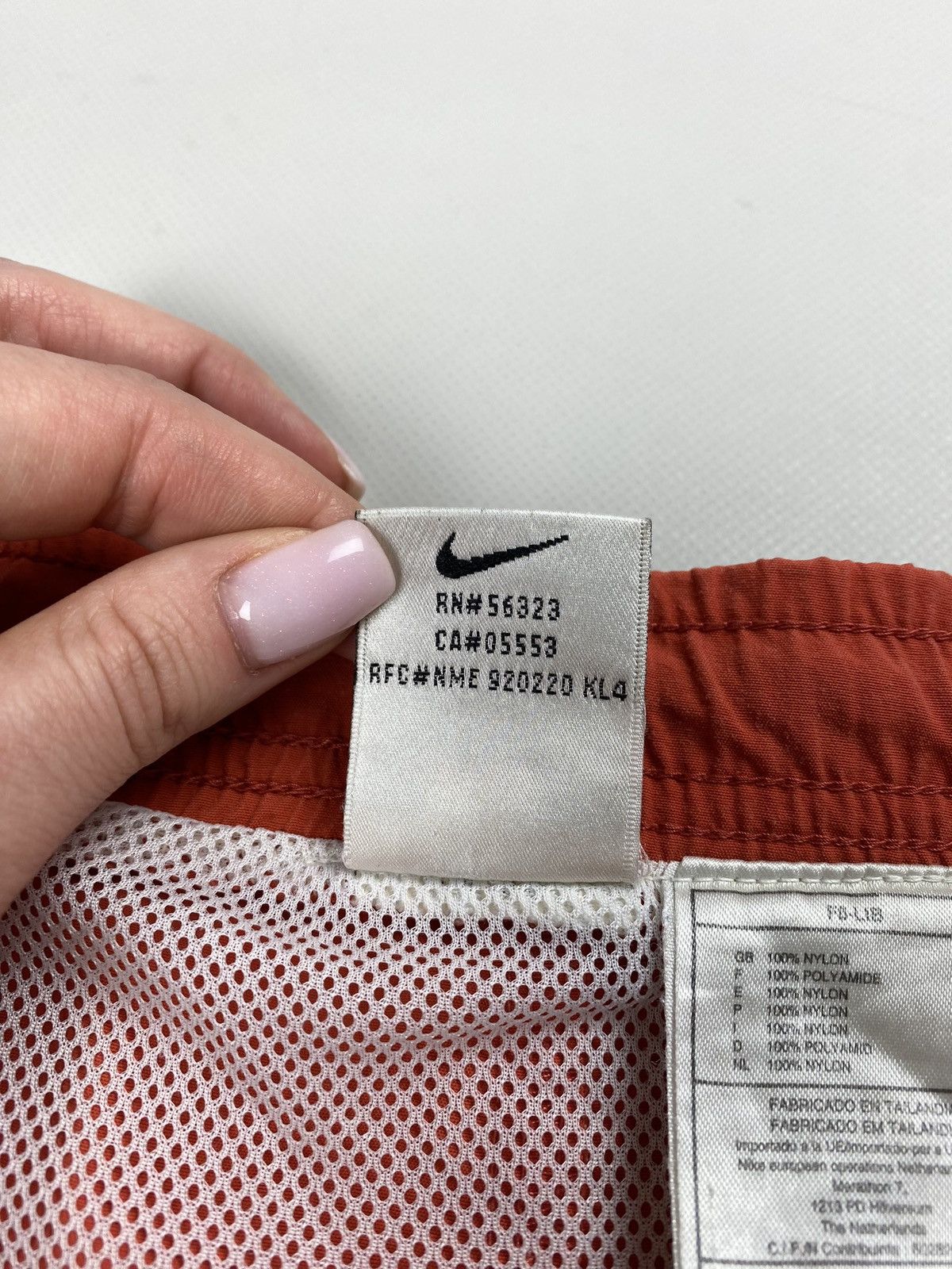 Nike × Vintage VTG Nike big swoosh men’s nylon shorts size L Size US 34 / EU 50 - 17 Thumbnail