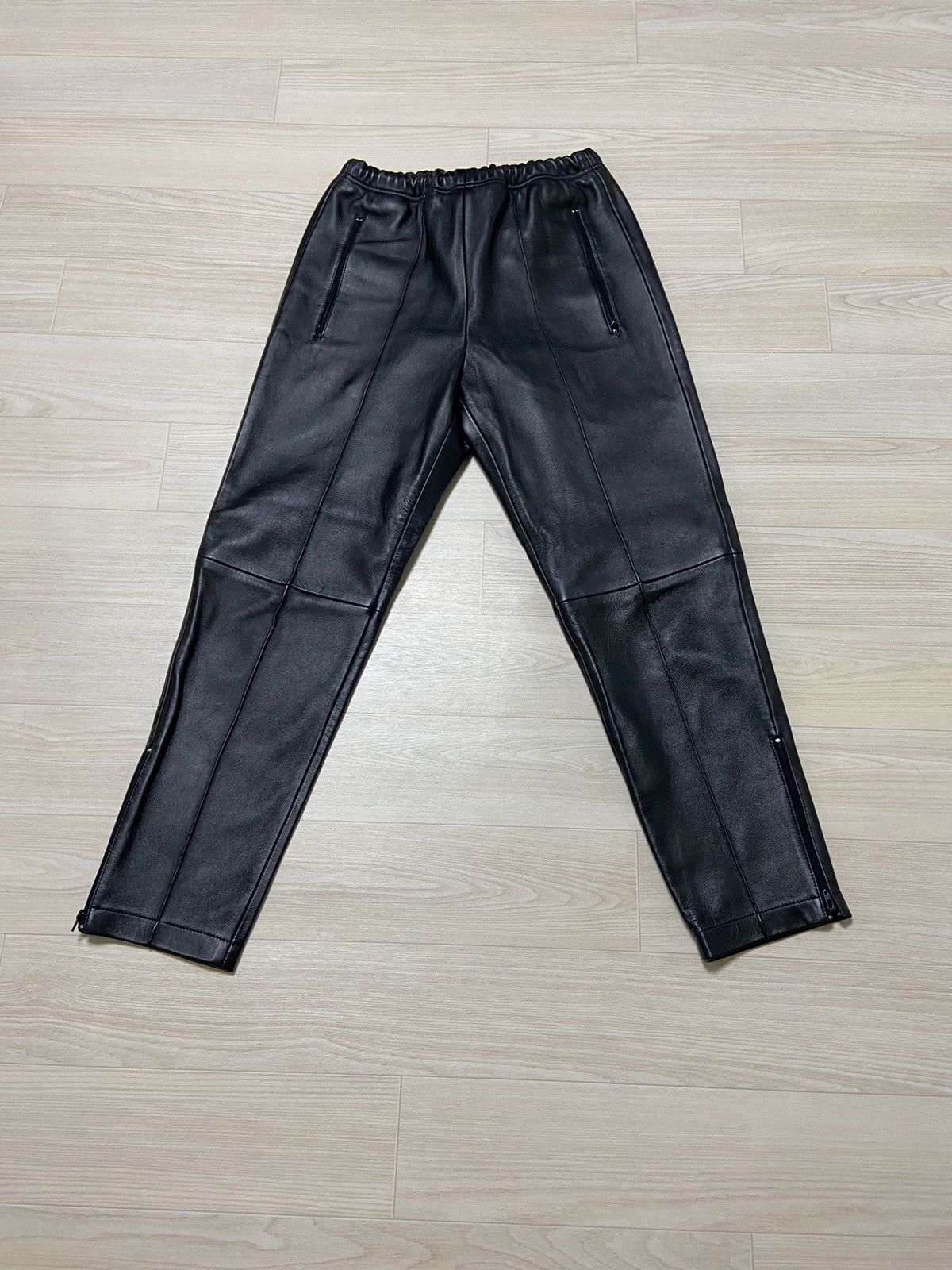 Balenciaga 38 Balenciaga 2016 leather jogger sweatpants Size US 29 - 1 Thumbnail