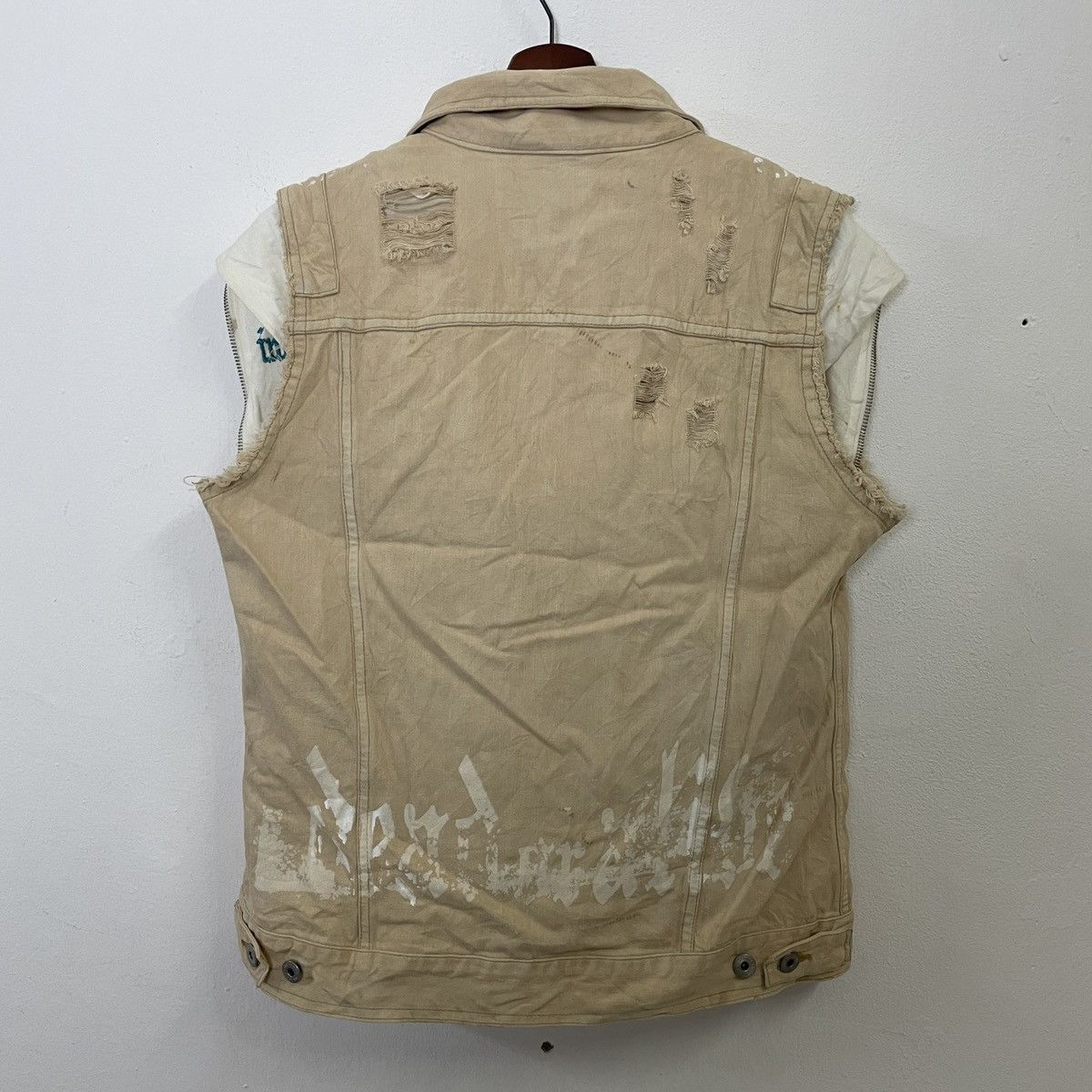 In The Attic Vintage In The Attic Distressed Sleeveless Denim Jacket Size US M / EU 48-50 / 2 - 8 Thumbnail