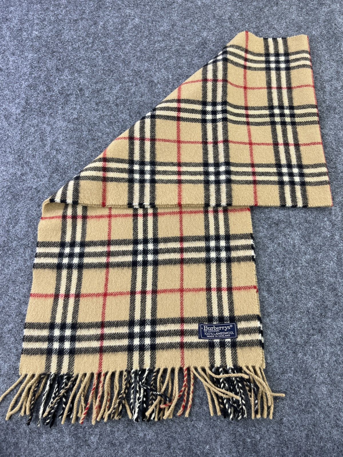 Burberry scarf sale store online