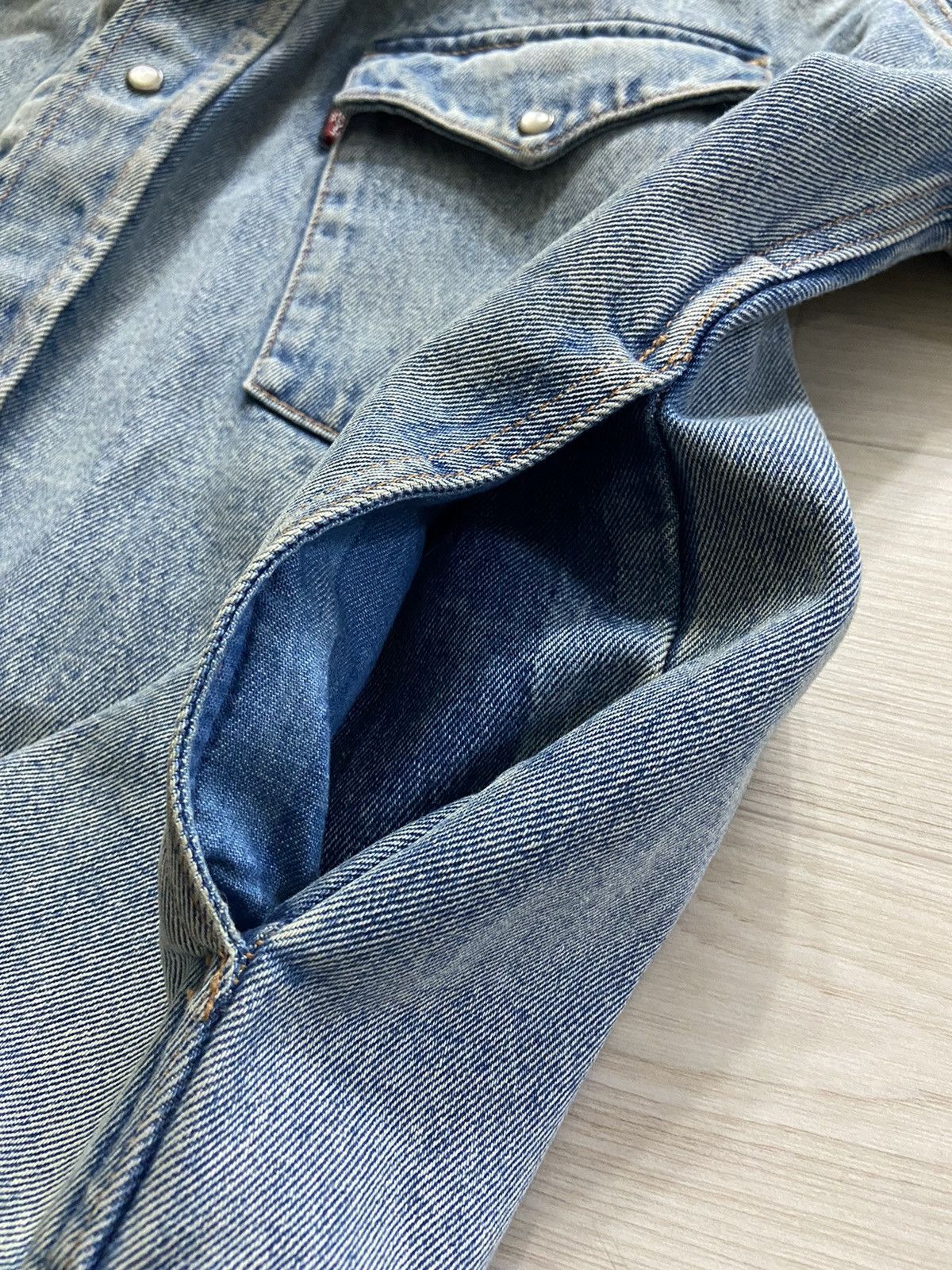 Vetements M Vetements Levis Oversized two Pocket denim shirt jacket Size US M / EU 48-50 / 2 - 3 Thumbnail