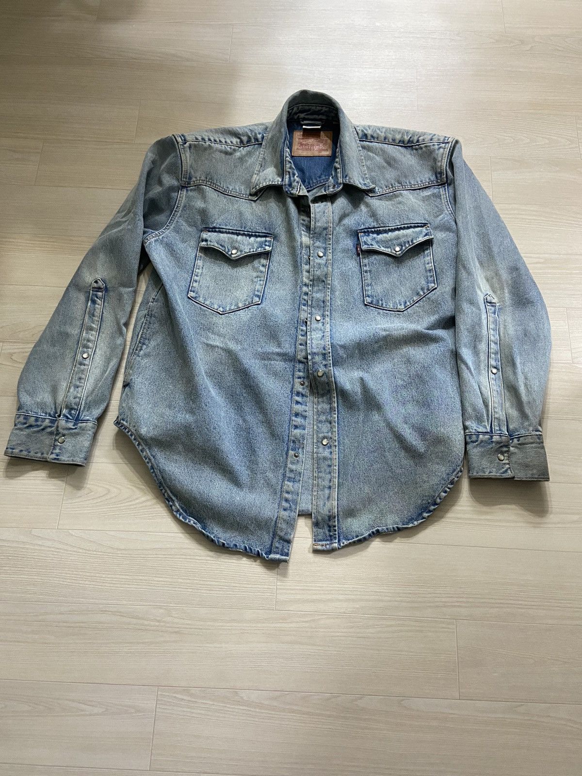 Vetements M Vetements Levis Oversized two Pocket denim shirt jacket Size US M / EU 48-50 / 2 - 1 Thumbnail