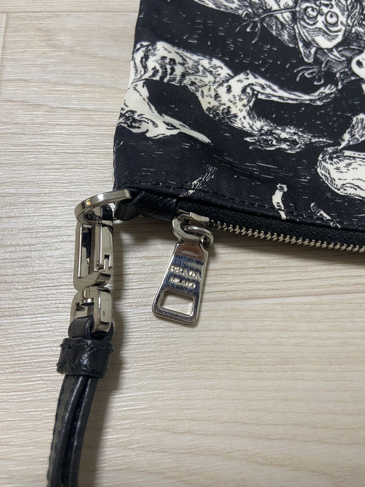 Prada 🔥🔥 OS Prada ‘SURVIVAL UTOPIA’ CHRISTOPHE CHEMIN Clutch bag Size ONE SIZE - 4 Thumbnail