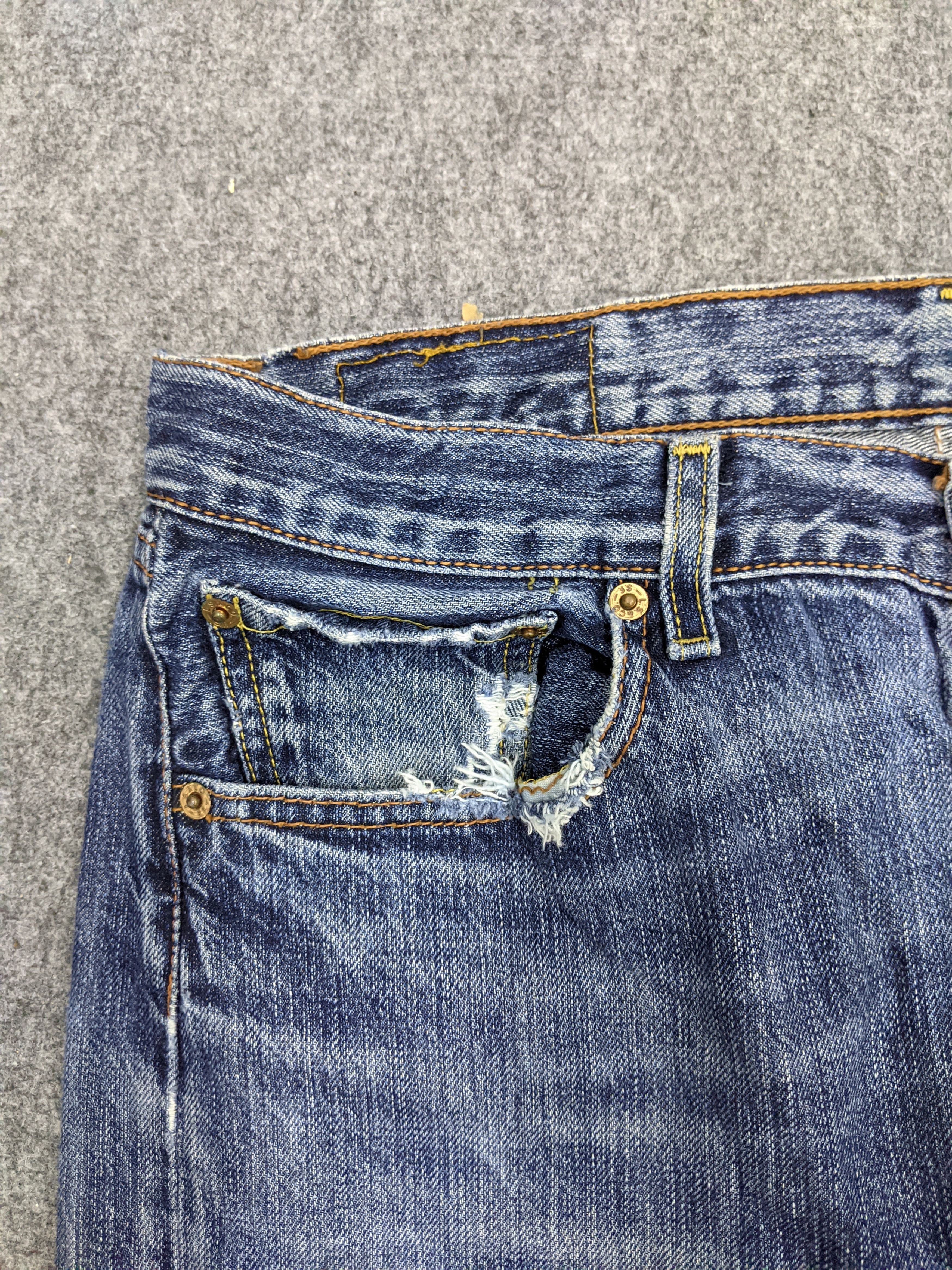 Levi's × Vintage Vintage Distressed Levis 501 Faded Blue Jeans Size US 33 - 10 Thumbnail