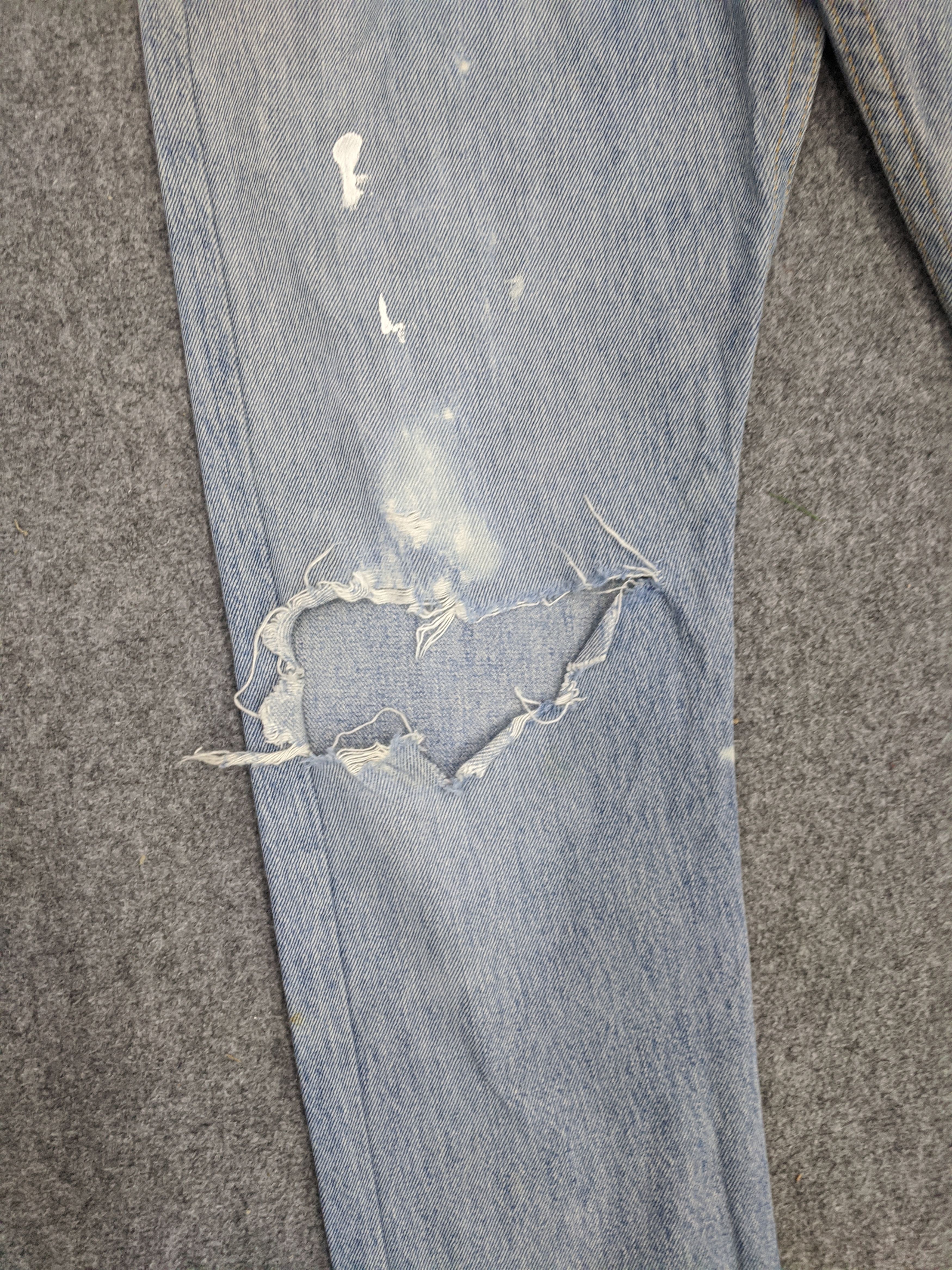 Levi's Vintage Distressed Levis Light Wash Jeans DP1012 Size US 29 - 12 Thumbnail