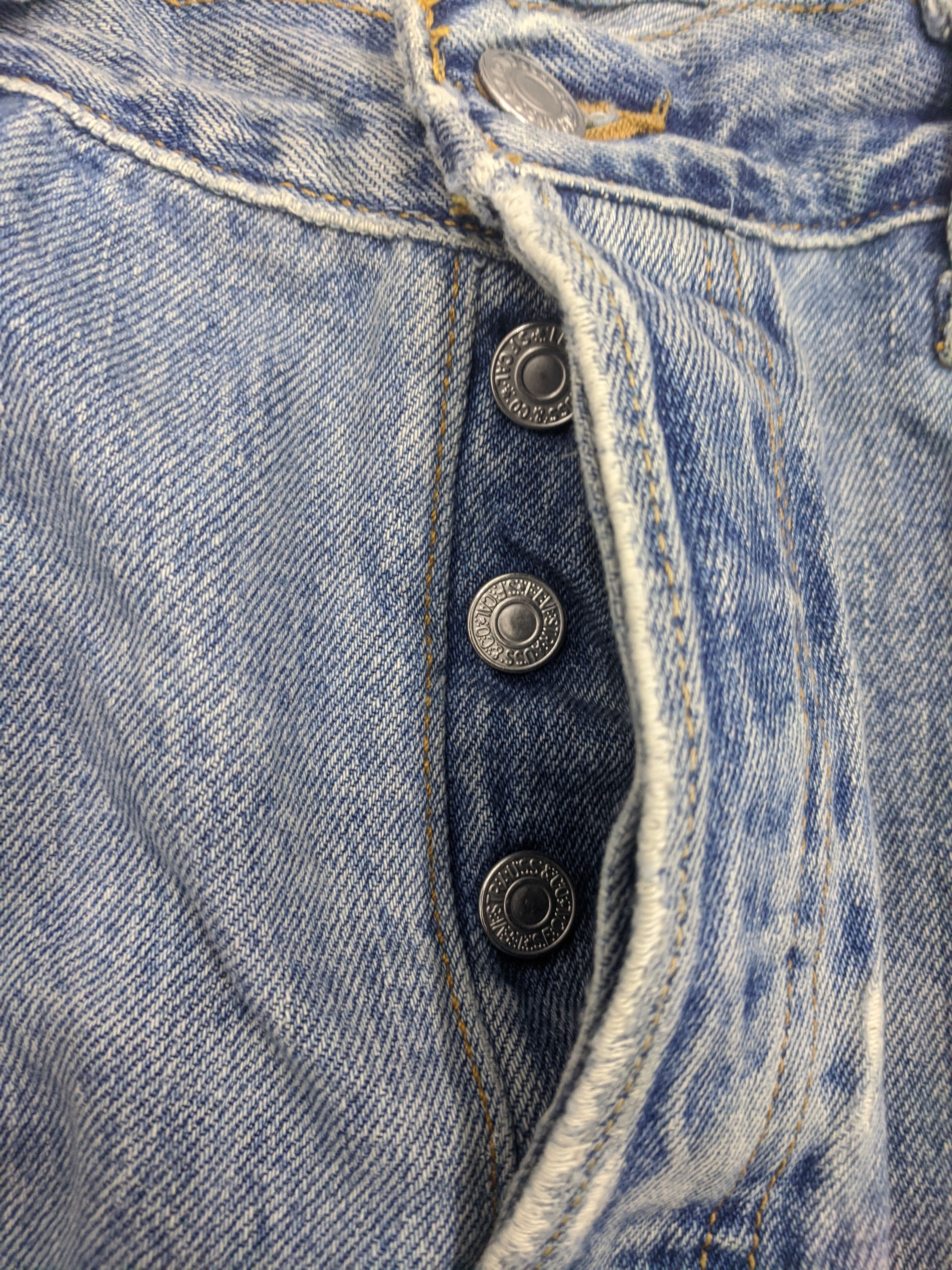 Levi's Vintage Distressed Levis Light Wash Jeans DP1012 Size US 29 - 11 Thumbnail