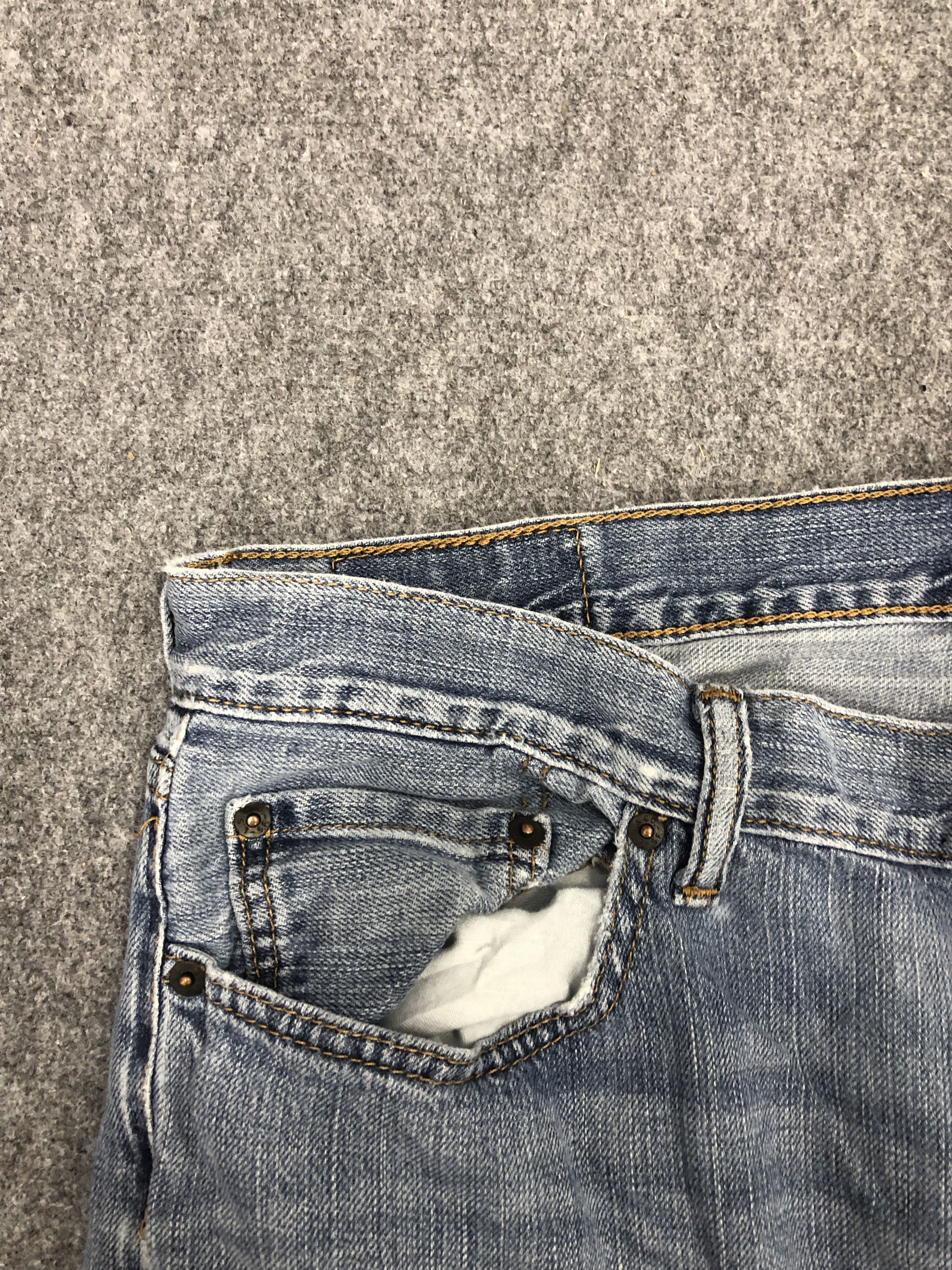 Levi's × Vintage Vintage Levis 559 Light Wash Jeans Size US 37 - 9 Thumbnail